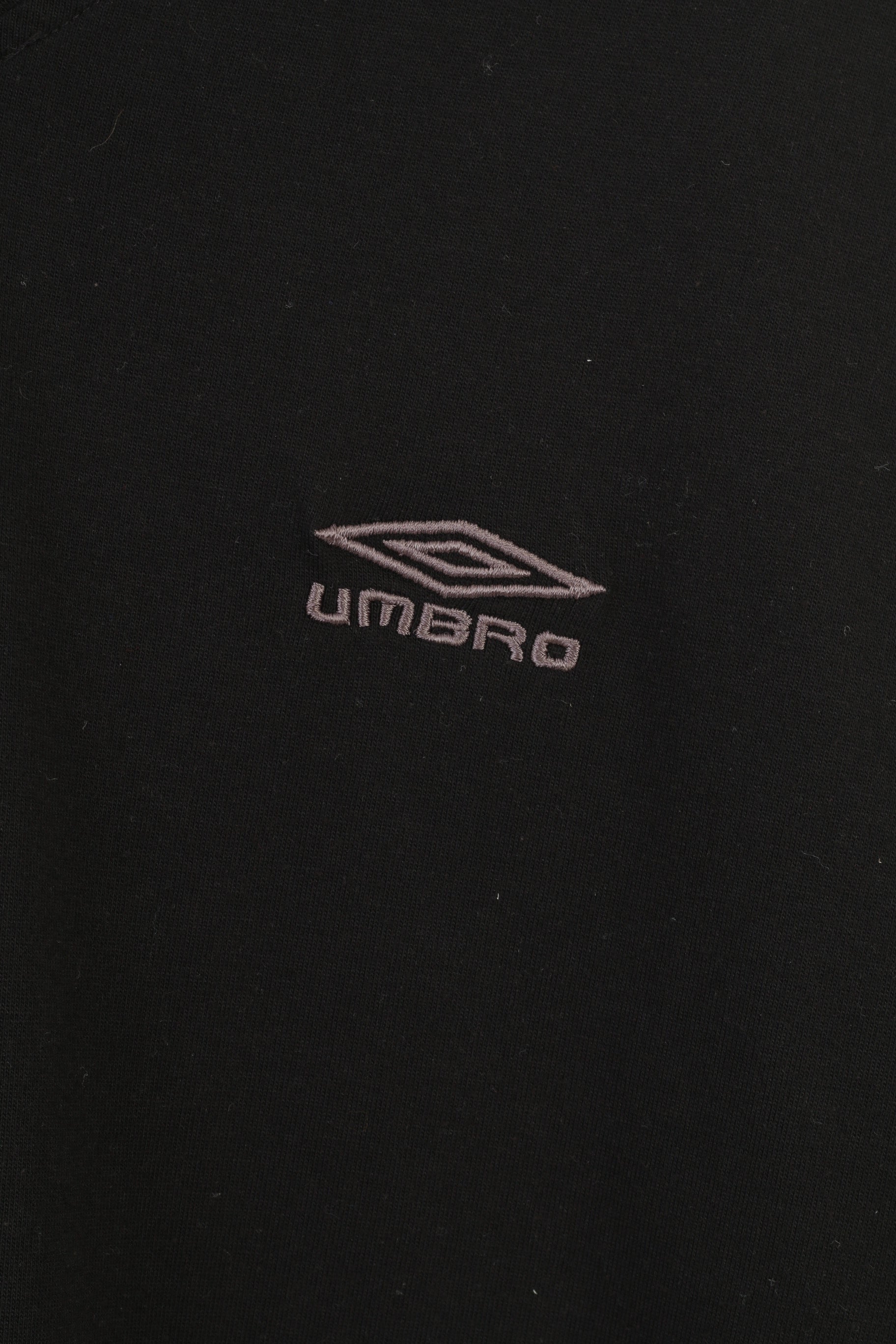 Camicia Umbro da uomo M. Top sportivo aderente in misto cotone vintage con scollo a V 