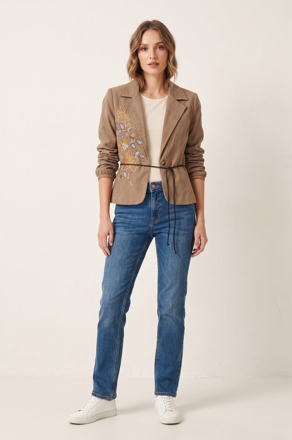 O By Isabell Kristensen Women L (M) Blazer Beige Corduroy Embroidered Flowers Top