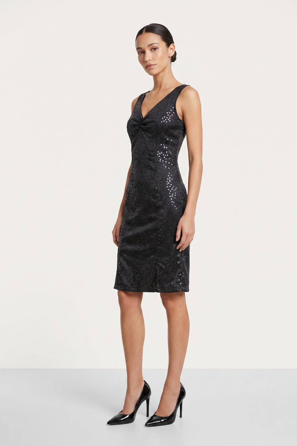 CDN Continue Women 34 XS Mini Dress V Neck Sequins Sleeveless Shiny Elegant