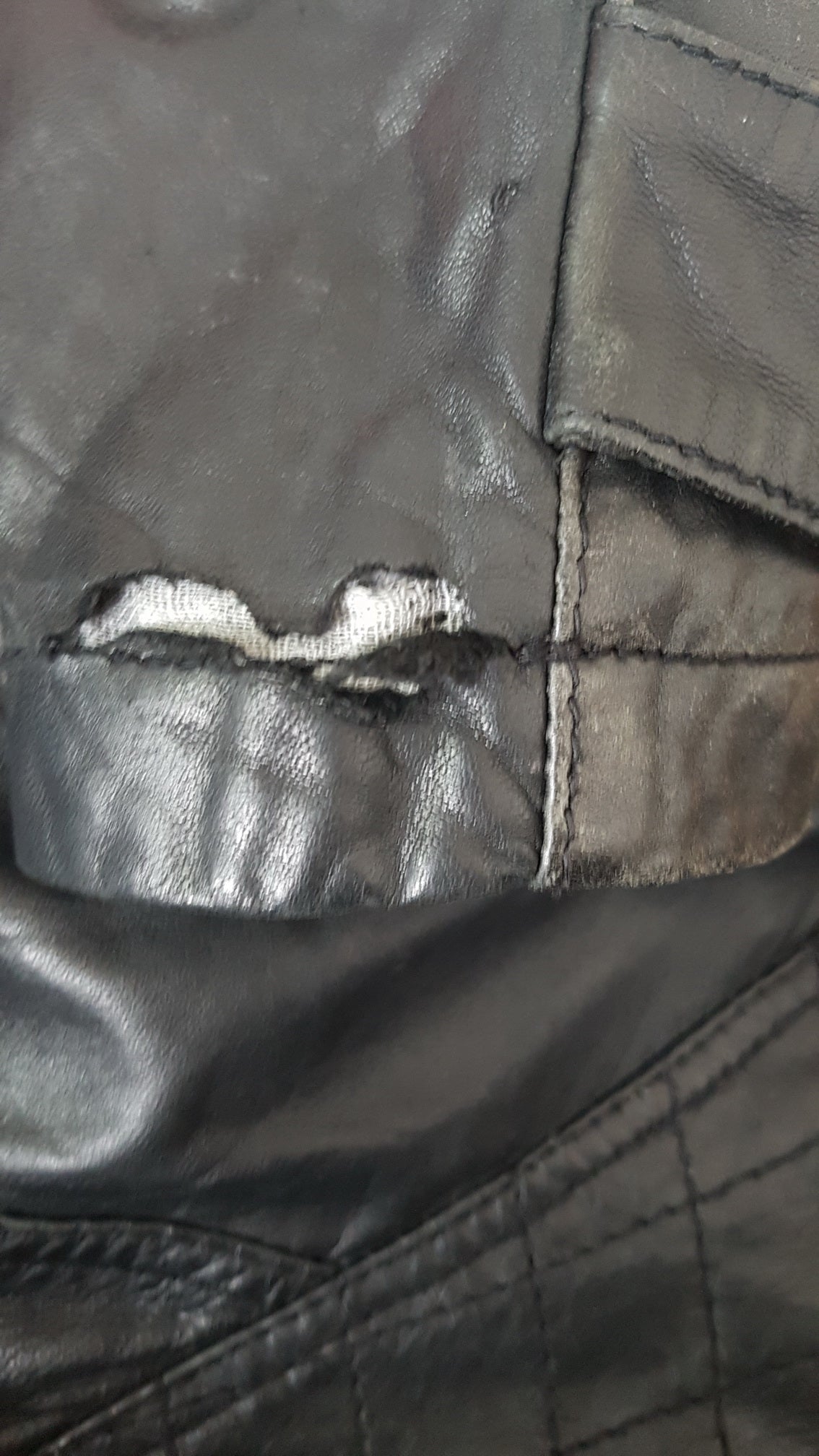 Giacca da motociclista River Island da donna 10 S in pelle nera con cerniera intera e cintura