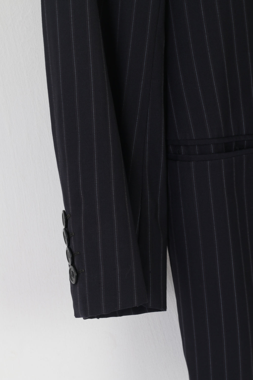 Armani Collezioni Men 40 Blazer Navy Striped Wool Made in Italy Single Breasted Jacket