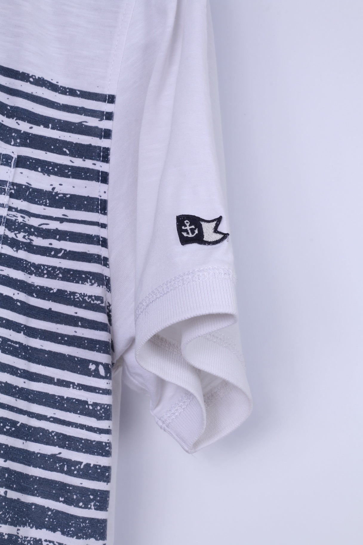 Nautica Jeans Co. Mens L Polo Shirt White Cotton Blue Summer Print Detailed Buttons