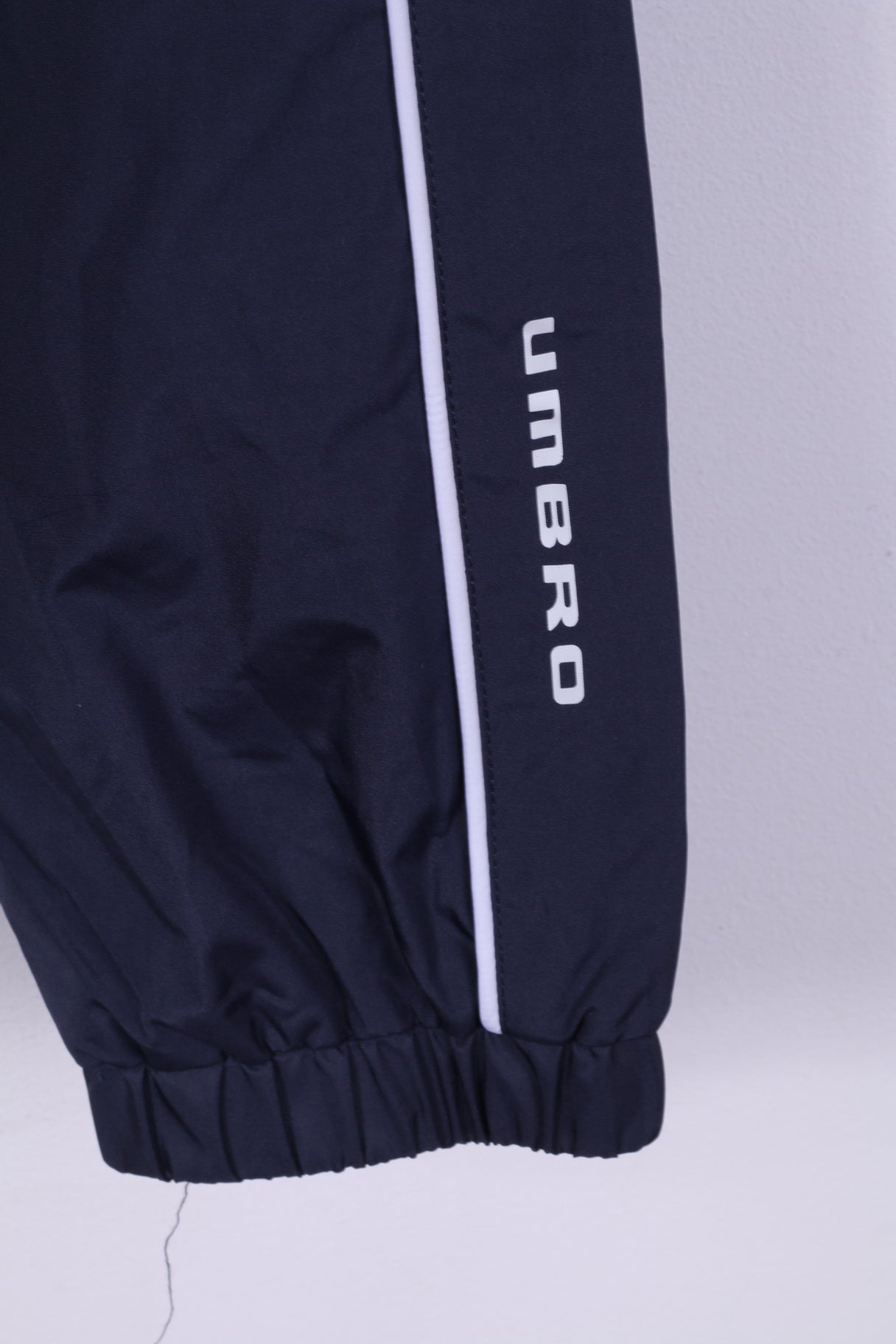 Giacca Umbro da uomo L, top sportivo da calcio leggero con cerniera blu scuro 