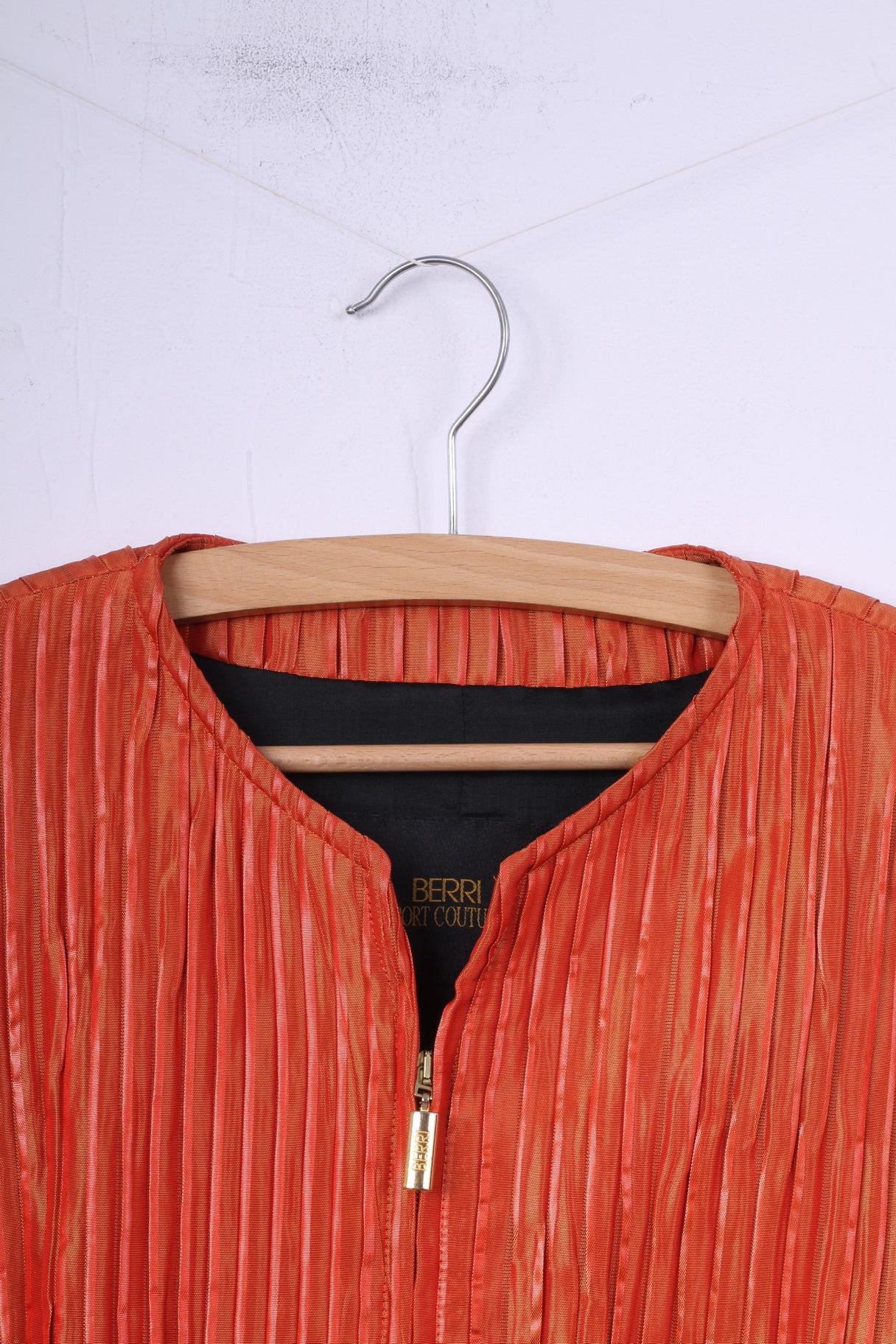 Berri Sport Couture Womens 40 M Blazer Orange Full Zipper Top Jacket
