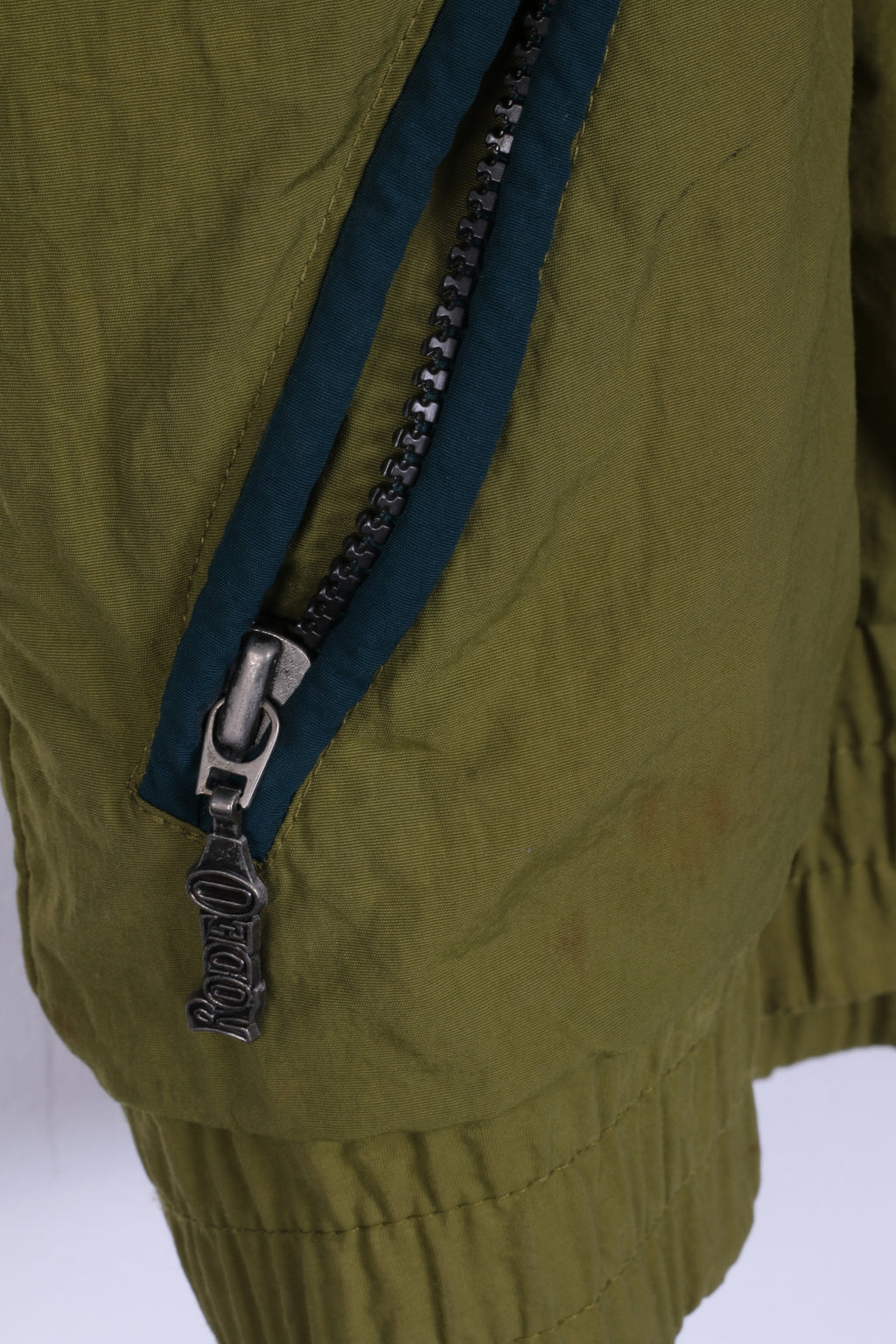 Rodeo C&A Mens 44/46 S Jacket Vintage Shoulder Pads Hidden Hood Nylon Olive