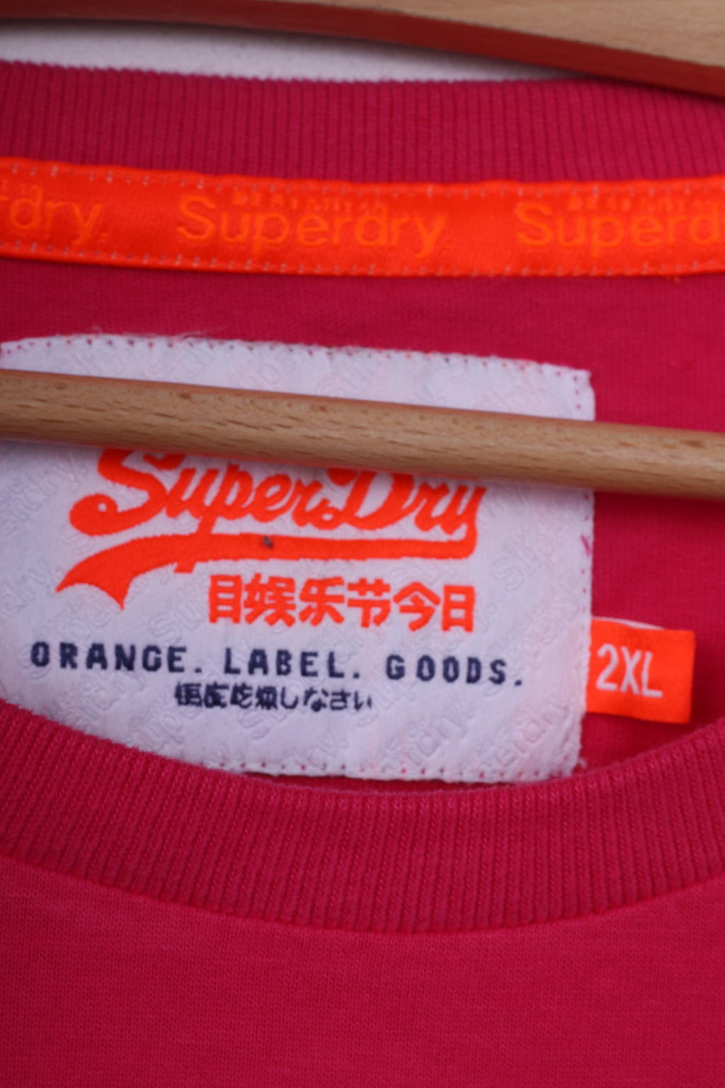 T-shirt da uomo Superdry 2XL (XL) in cotone rosa con etichetta arancione e logo 