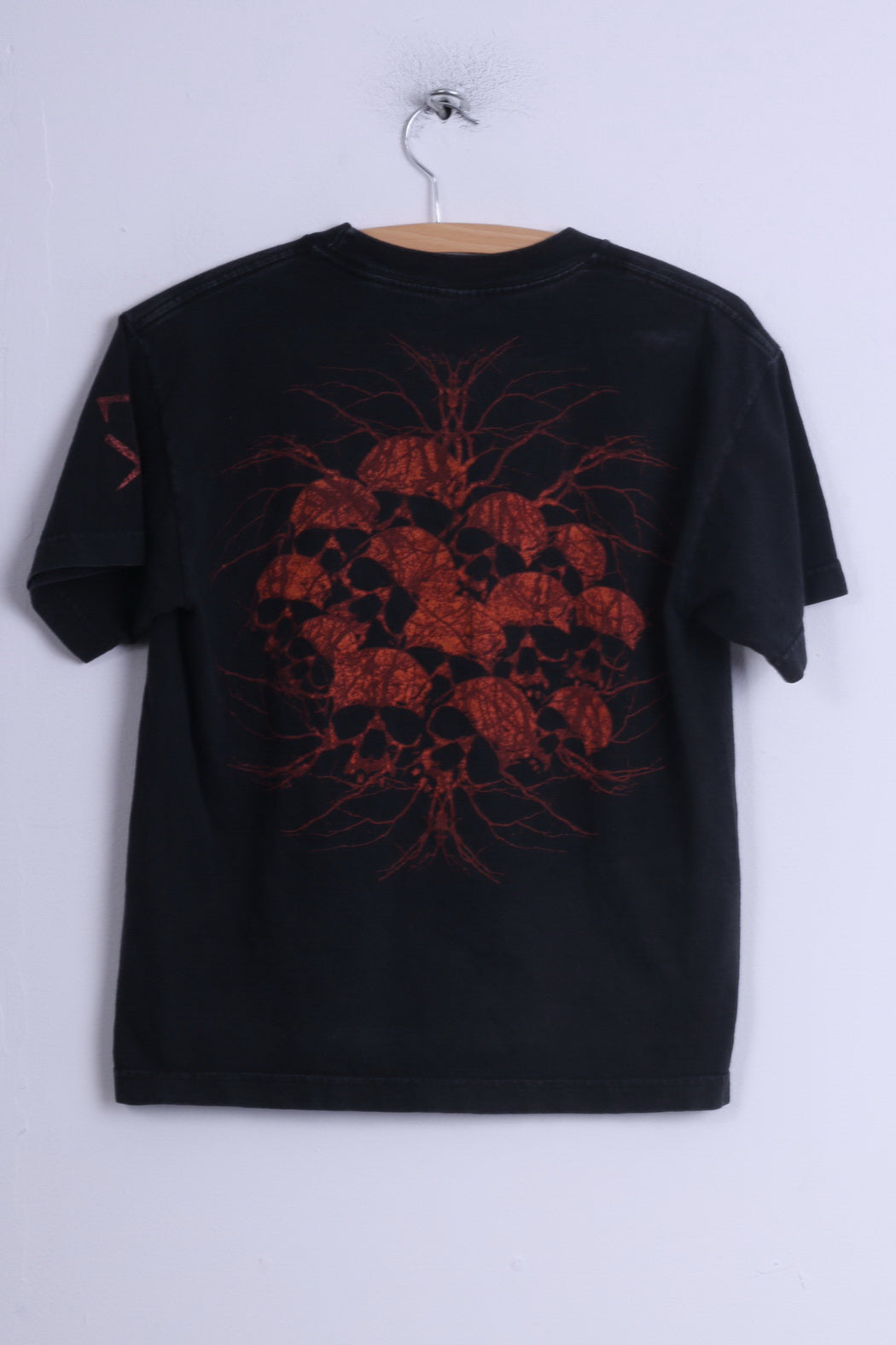 Fifth Sun Mens L (XS) T- Shirt Black Cotton World Wrestling Licensed Product