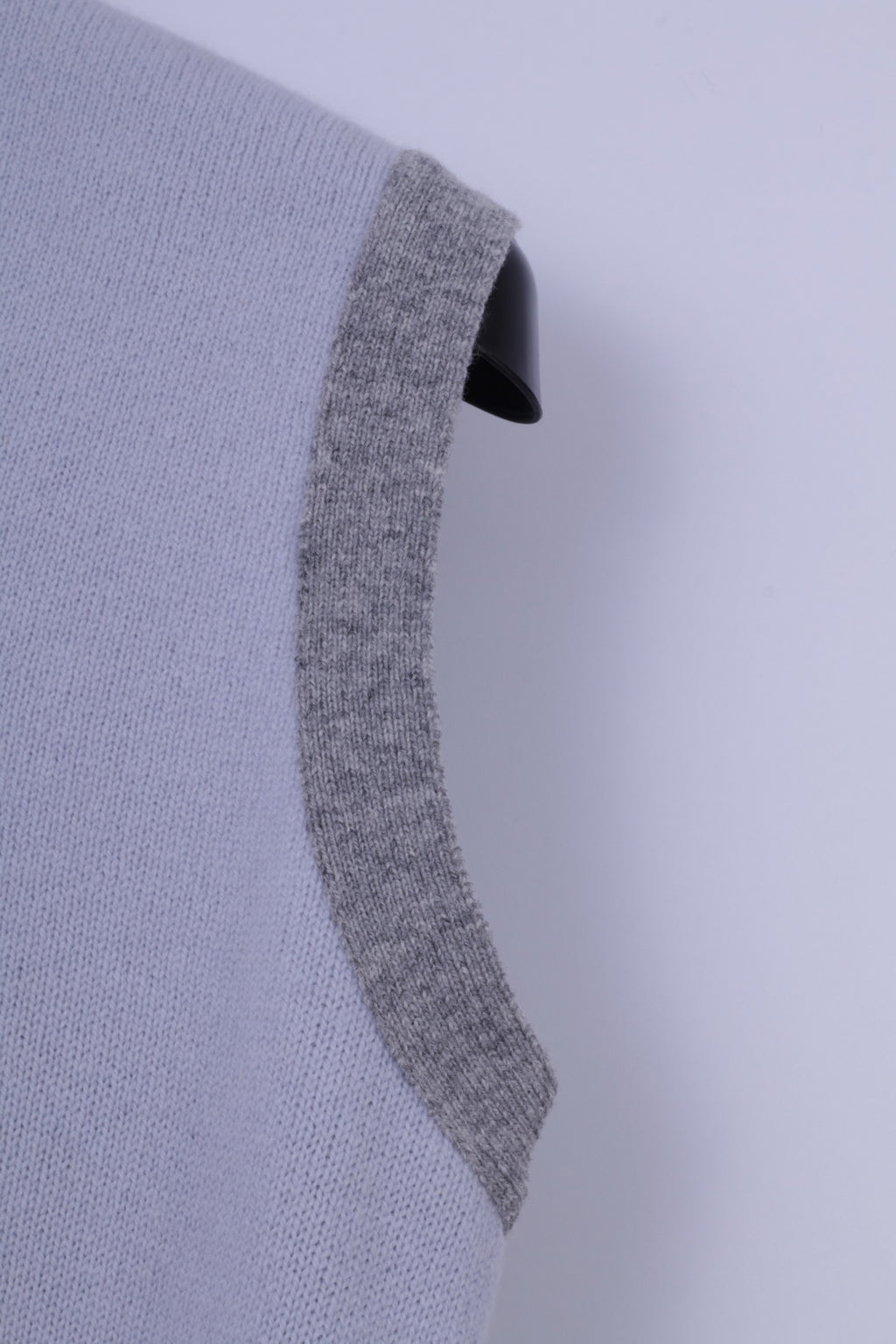 Pringle Golf Men M (S) Vest Blue Grey Wool V Neck Plain Vintage Bodywarmer