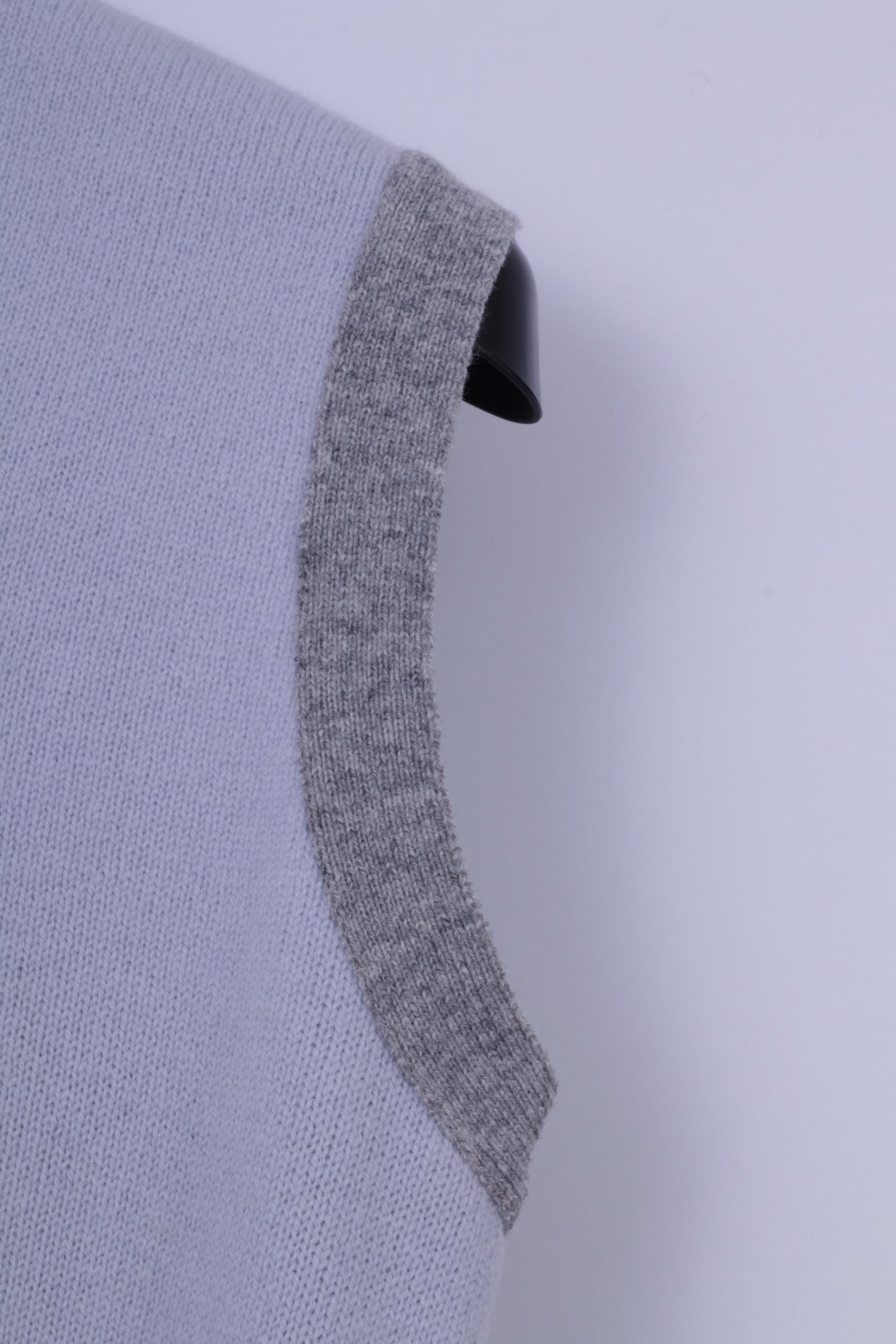 Pringle Golf Men M (S) Vest Blue Grey Wool V Neck Plain Vintage Bodywarmer