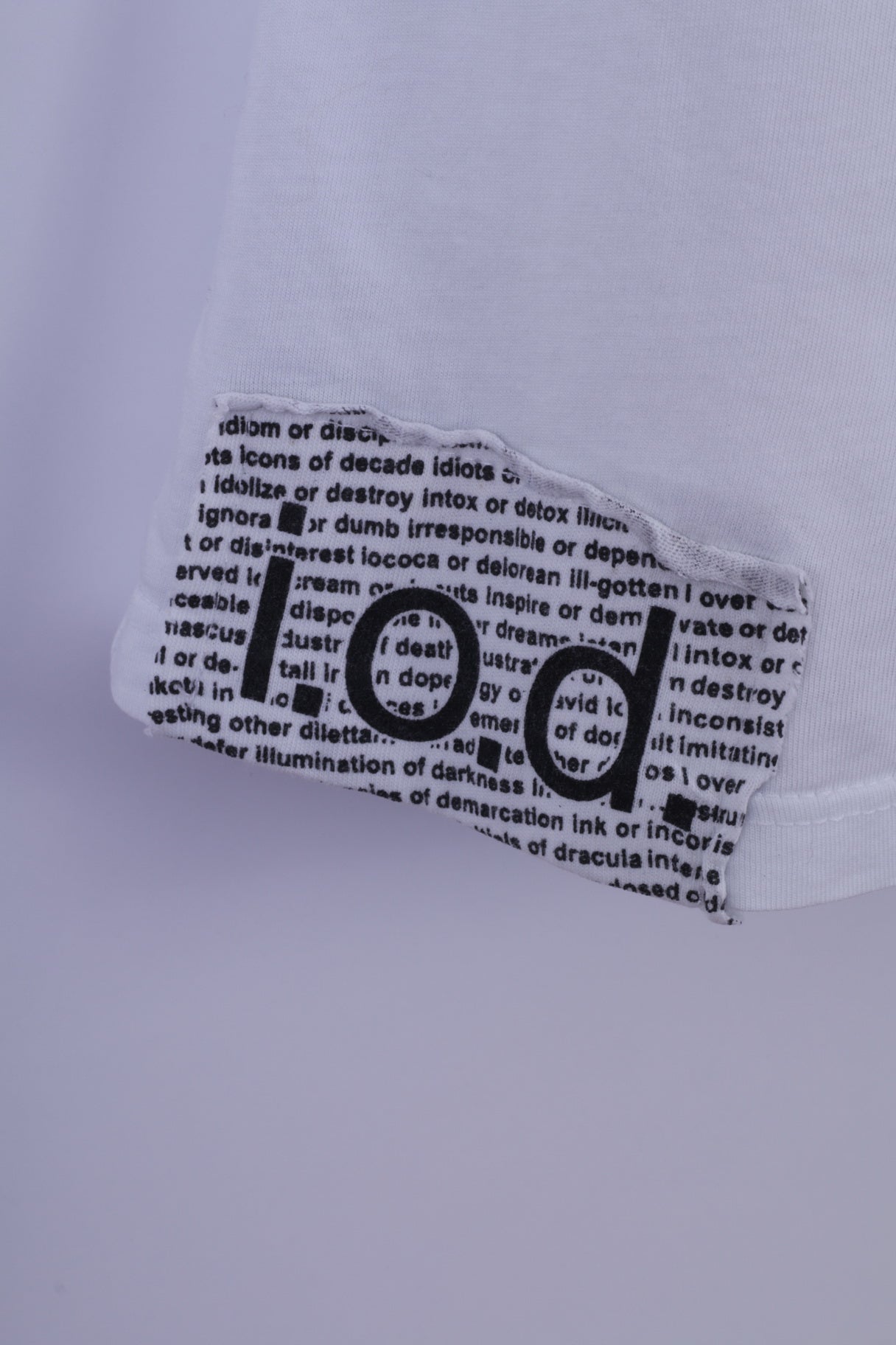 IOD By Steven Trussell Women L (S) Shirt White Silver Bear Long Fit Top