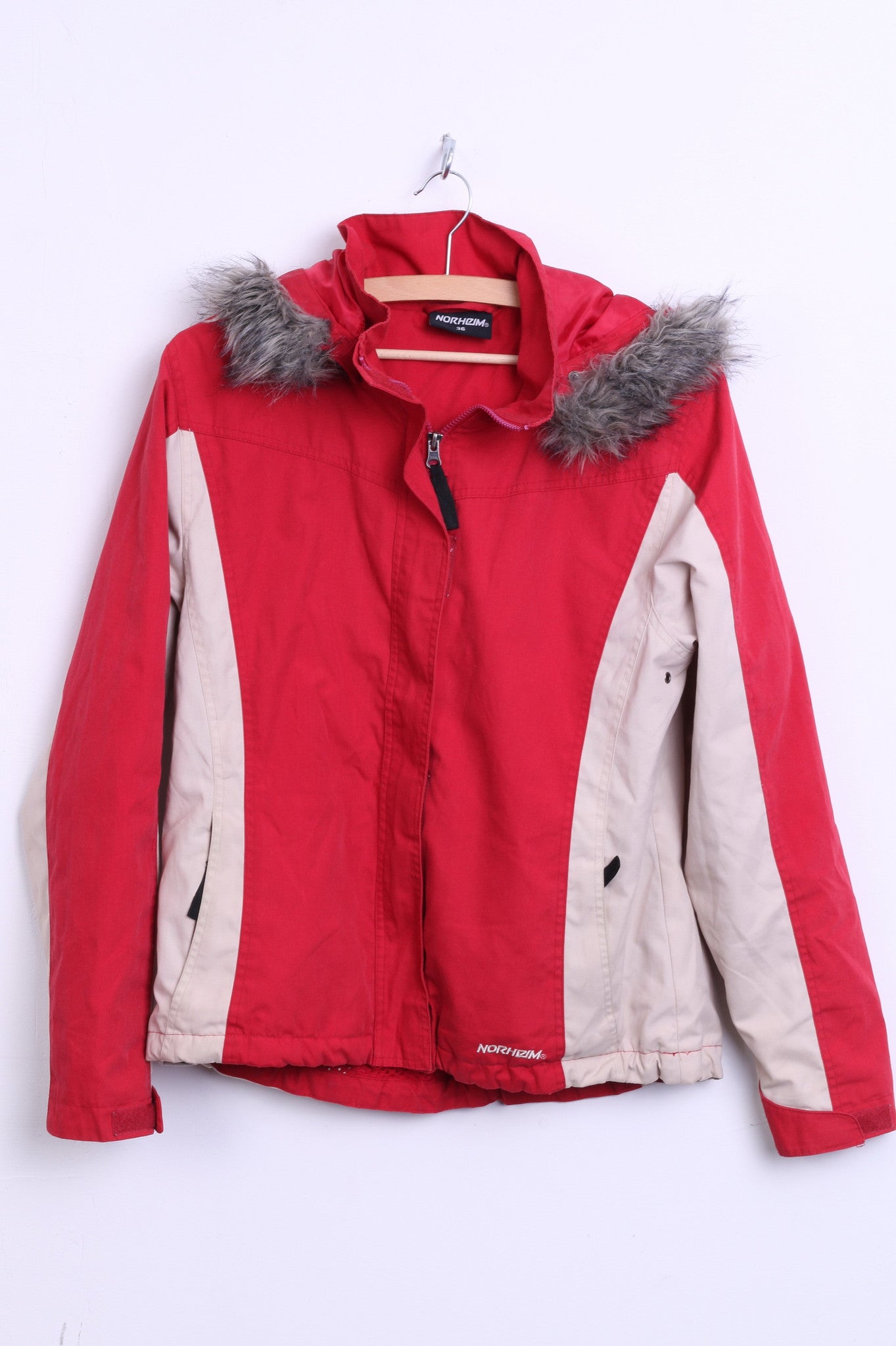 Norheim Womens S/M Jacket Hood Red Cream Sides Fur On The Hood - RetrospectClothes