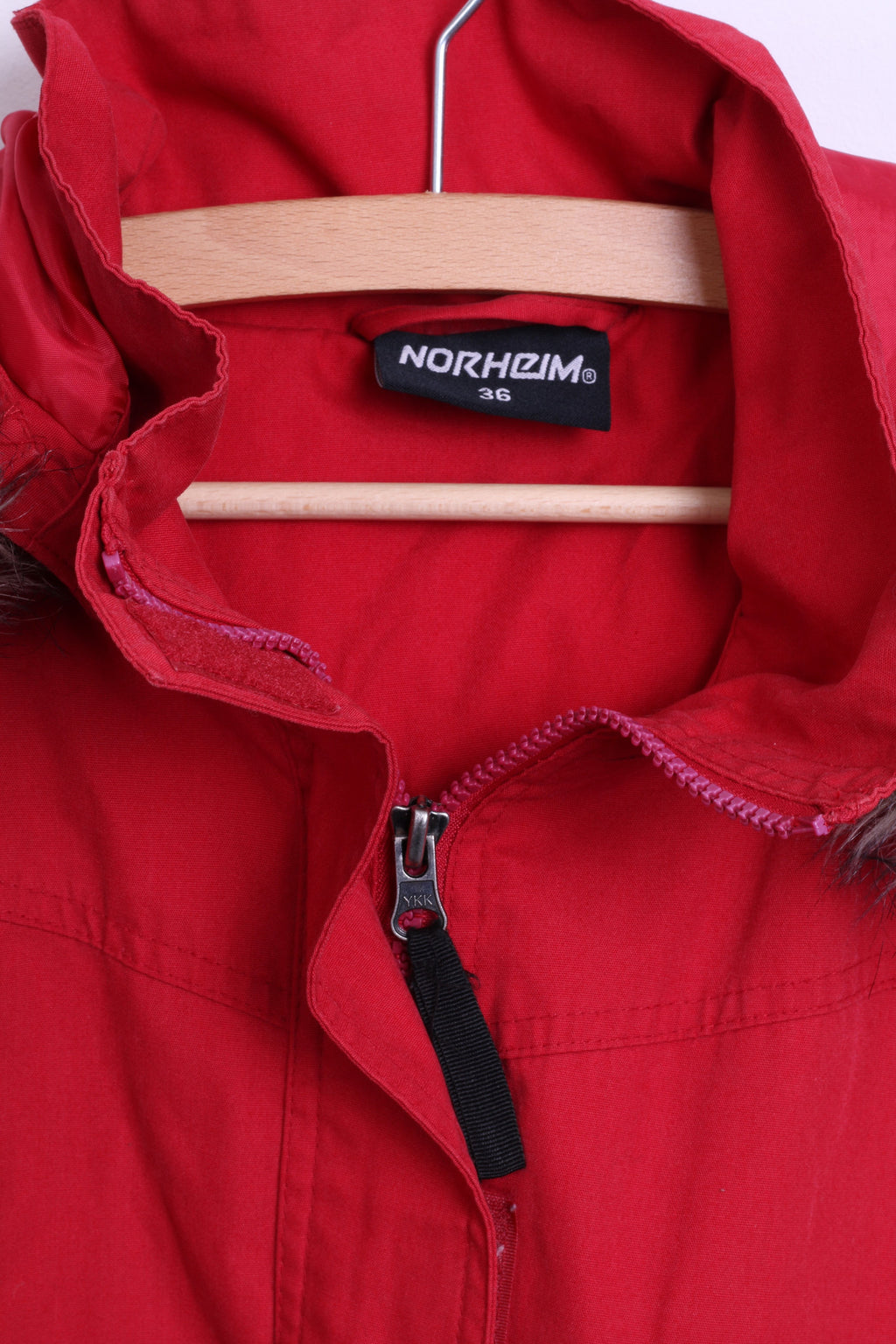 Norheim Womens S/M Jacket Hood Red Cream Sides Fur On The Hood - RetrospectClothes