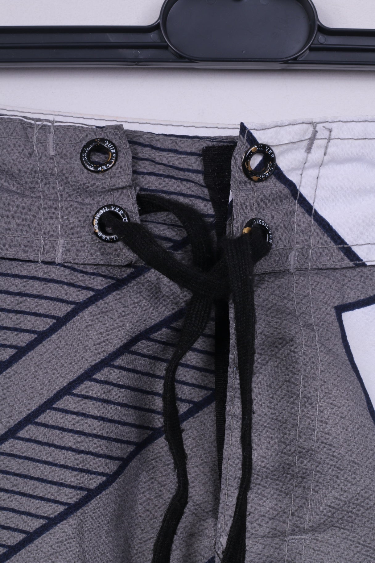 Quiksilver Mens 32 Shorts Costumi da bagno Costumi da bagno Abbigliamento sportivo grigio