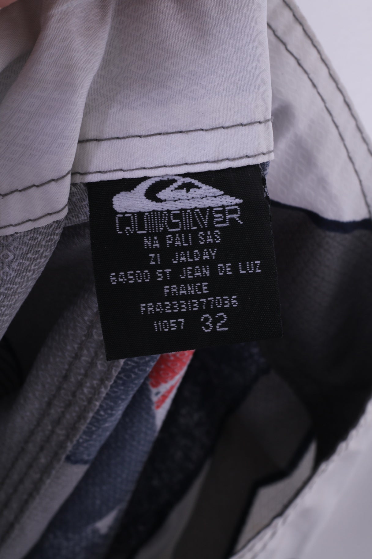 Quiksilver Mens 32 Shorts Costumi da bagno Costumi da bagno Abbigliamento sportivo grigio