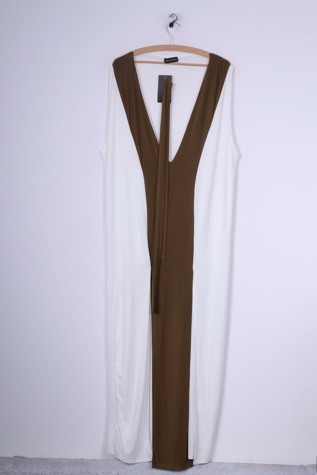 Nouveau Jolie petite chose femmes 14 XL robe Maya crème ceinturée Maxi sans manches col en 