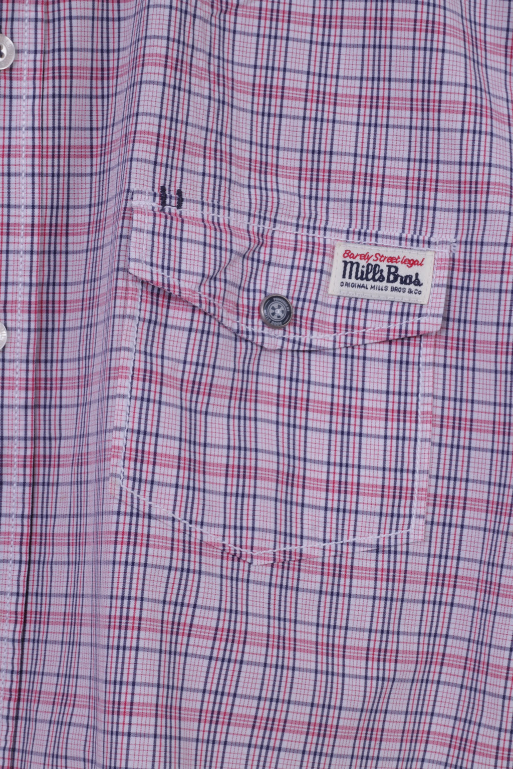 Mills Brothers Mens XL (M) Casual Shirt Red Check Cotton X18 Vintage Apparel Short Sleeve