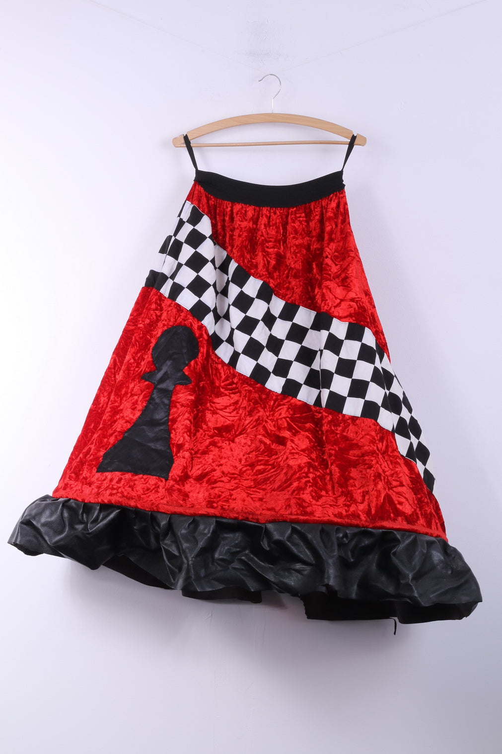 Alice in Wonderland Womens XL Halloween Costume Red Detailed 2 Piece Fancy Dress