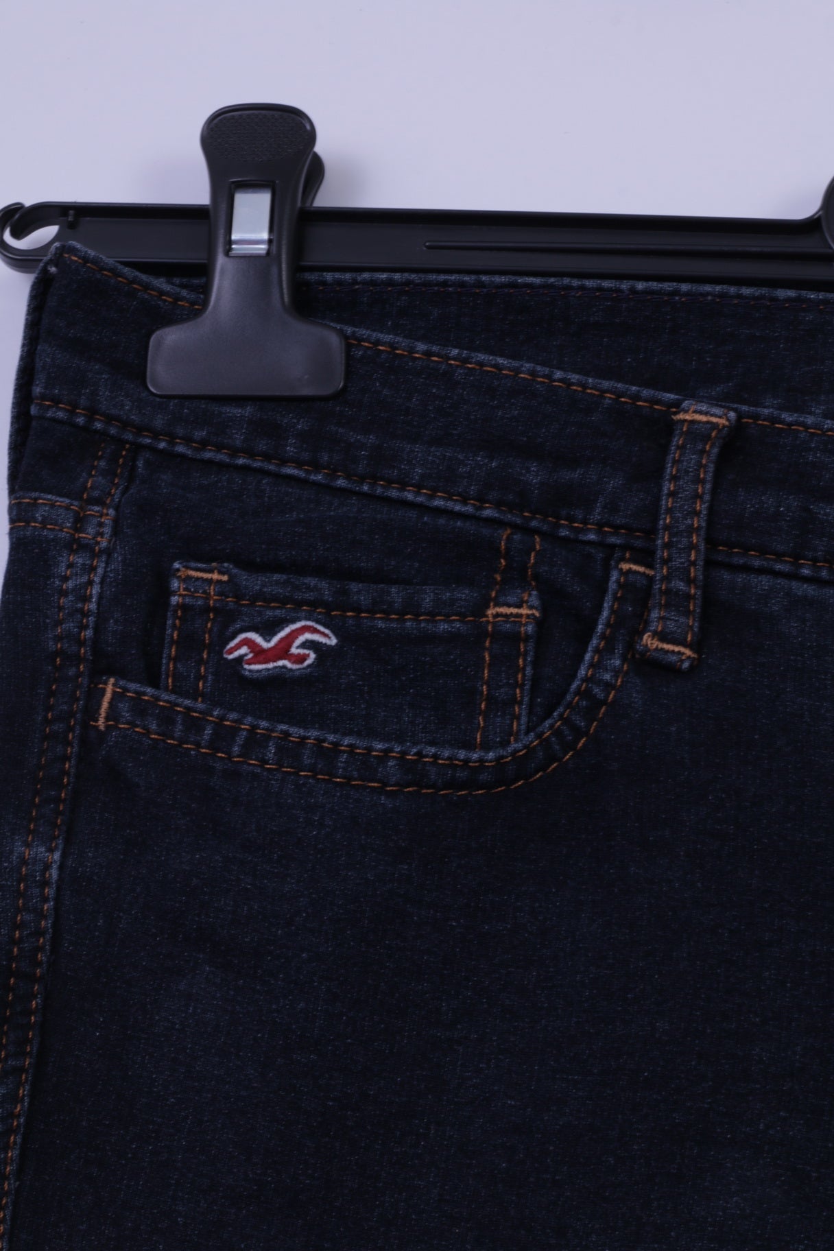 Pantaloni Hollister da donna 7 Pantaloni skinny social elasticizzati in cotone blu scuro ed elastan