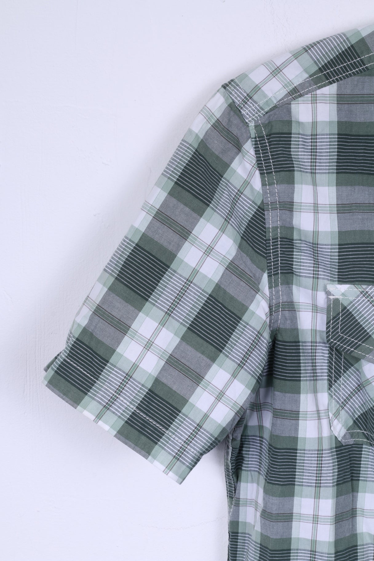 Camicia casual da uomo M Superdry verde a quadri in cotone giapponese nello spirito