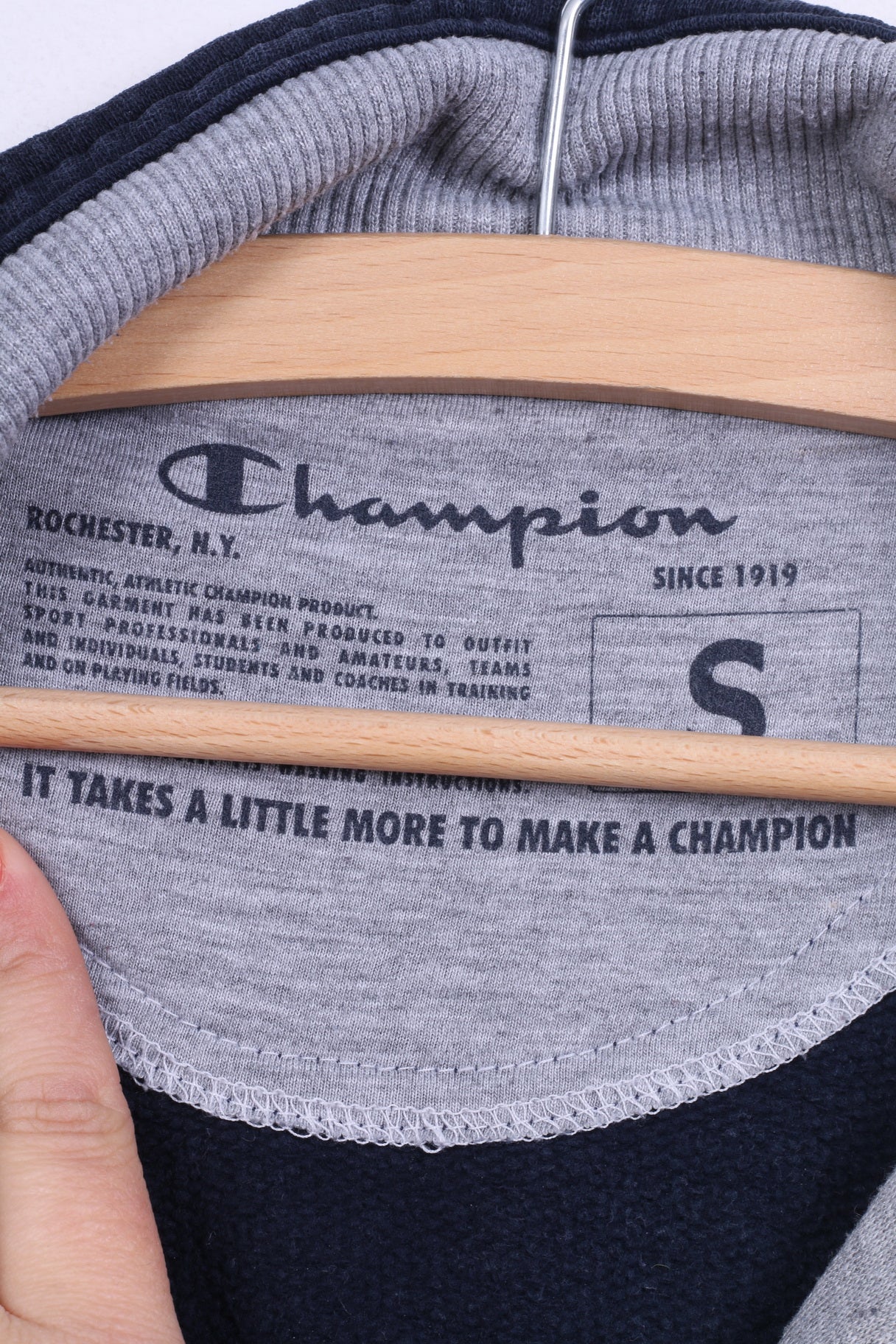 Champion Sweat-shirt pour femme en coton bleu marine avec col zippé et col montant