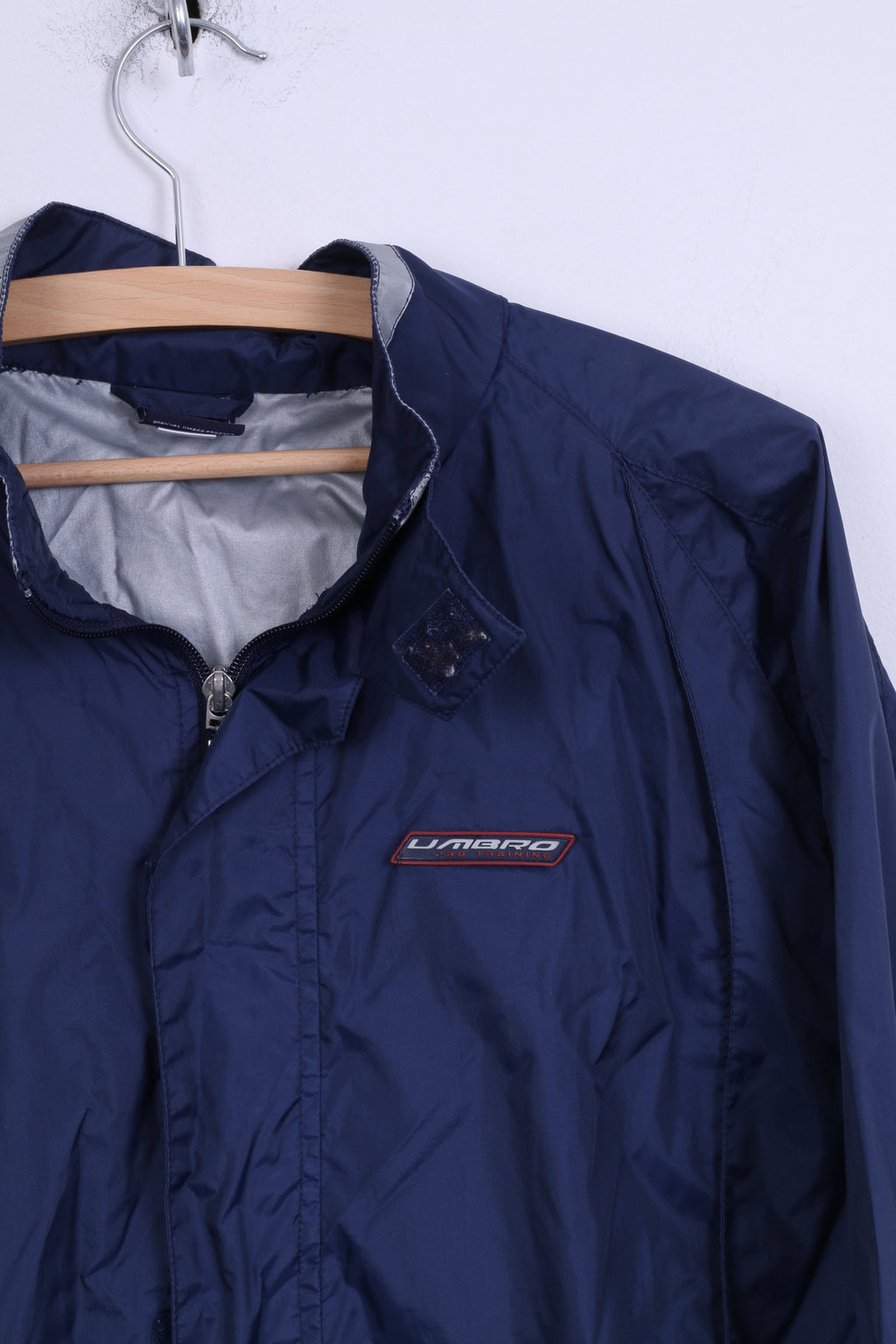 Giacca Umbro Boys YXL 158 Abbigliamento sportivo blu Nylon impermeabile con cerniera