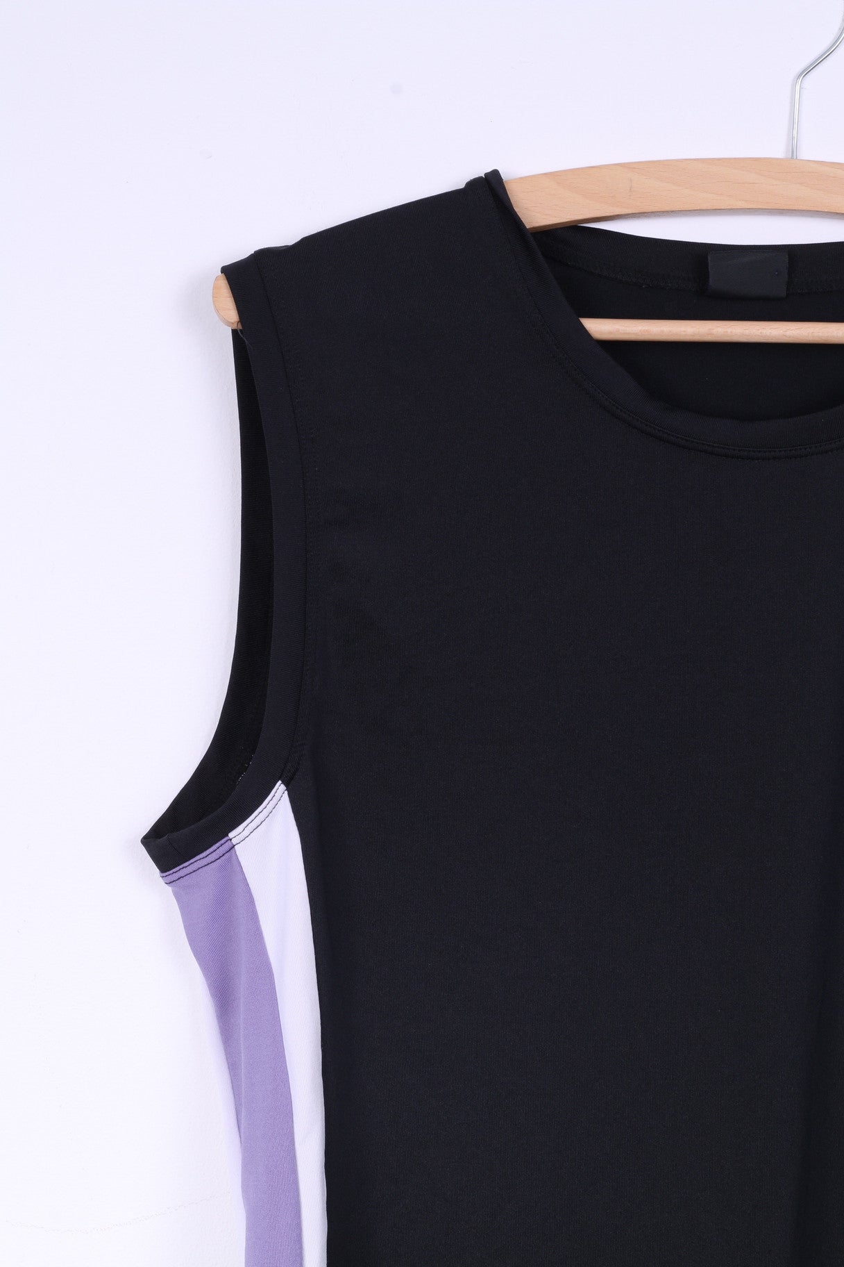 Womens 16 L Sleeveless Black Polyester Sport Tank Top