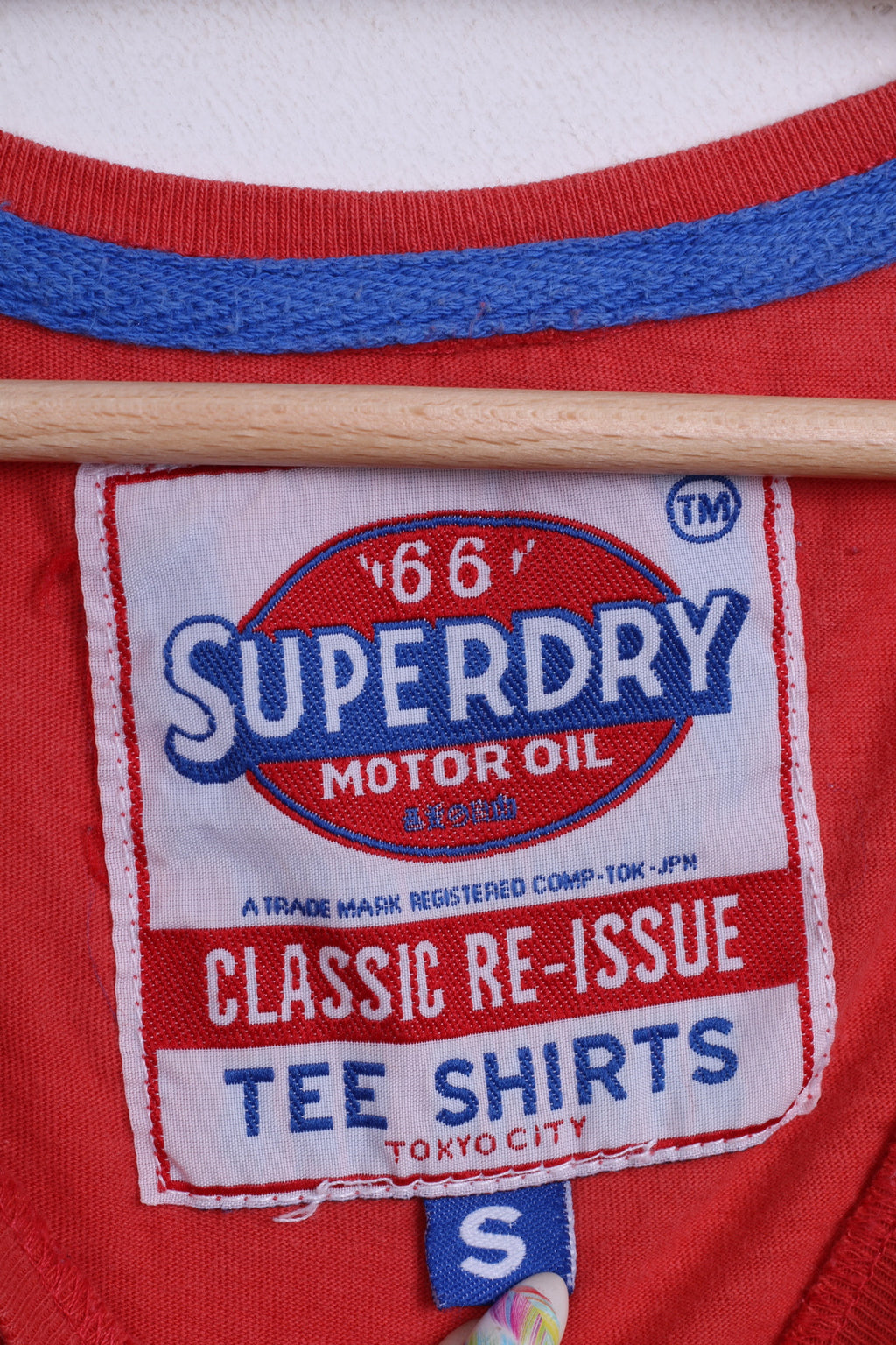 SUPERDRY Femme T-Shirt Col Rond Rouge Col rond