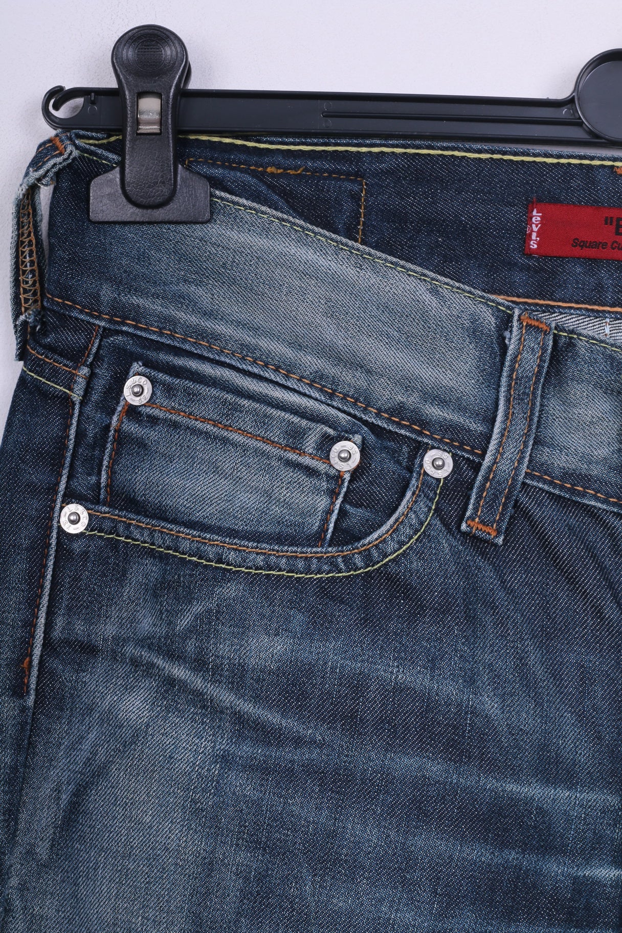 Pantaloni Levi's Eve Square da donna W28 L30 taglio denim gamba dritta blu scuro lavato