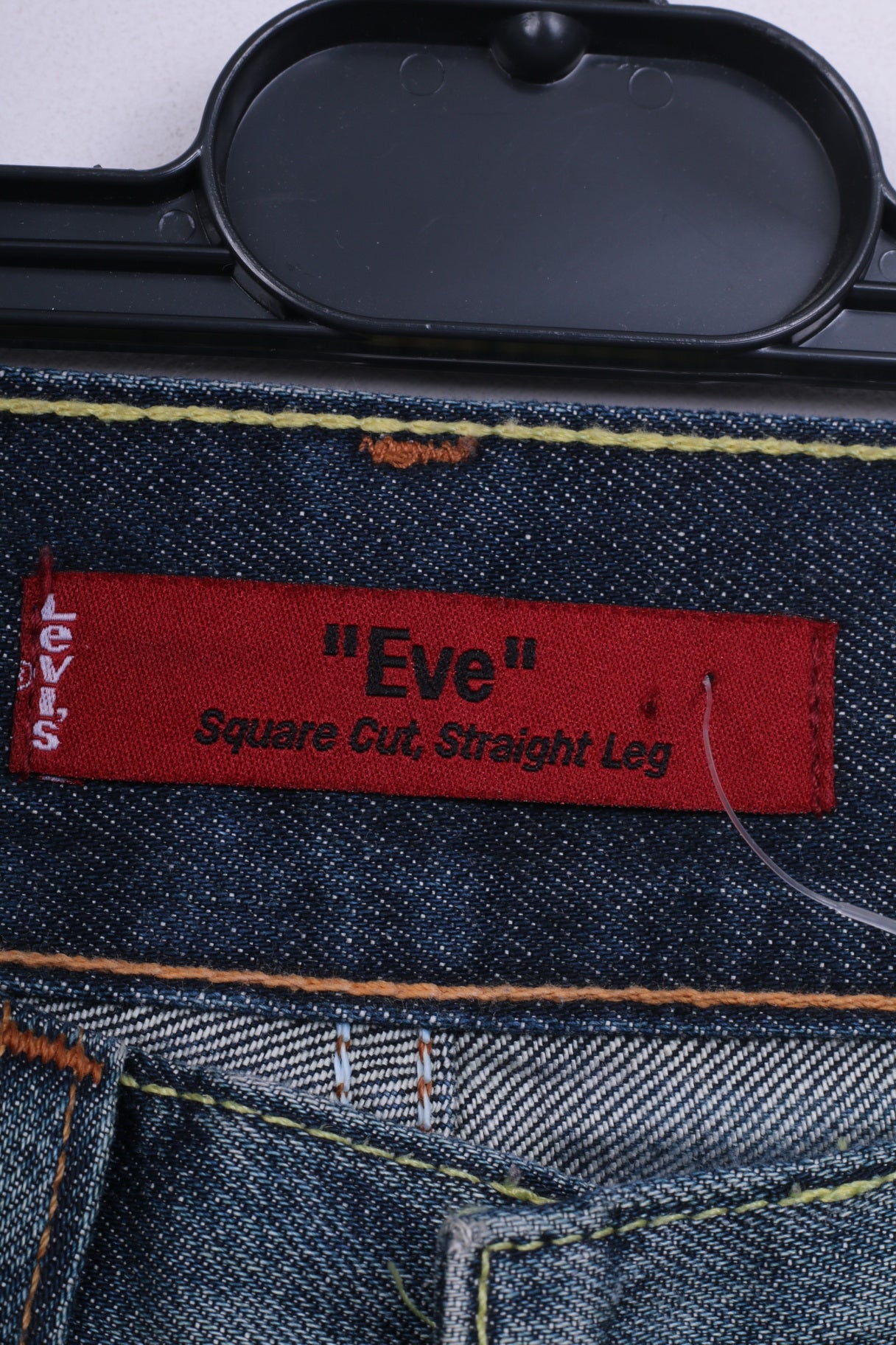 Pantaloni Levi's Eve Square da donna W28 L30 taglio denim gamba dritta blu scuro lavato