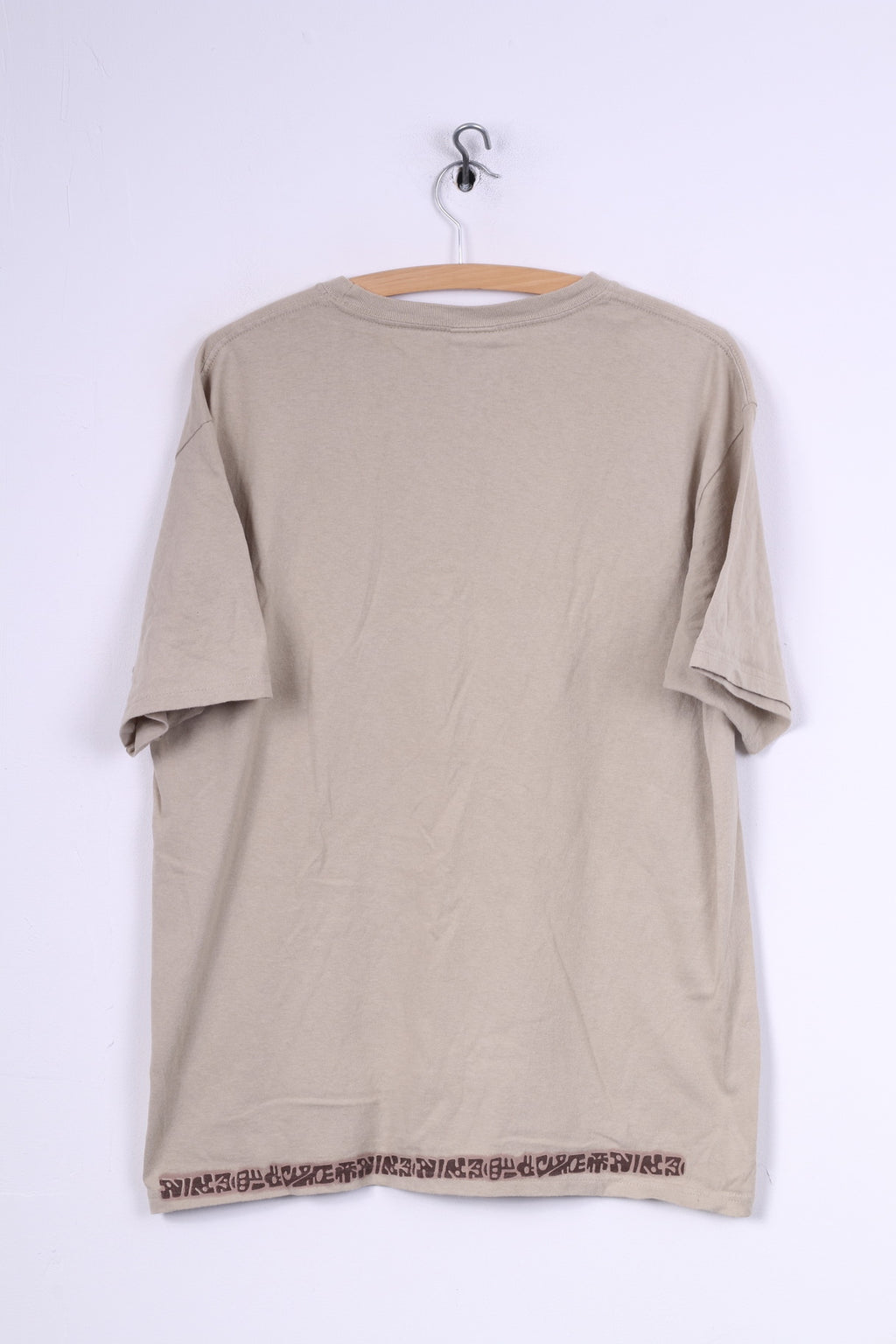 Yacht Club Mens L T-Shirt Graphic Beige Crew Neck Cotton Top Vintage