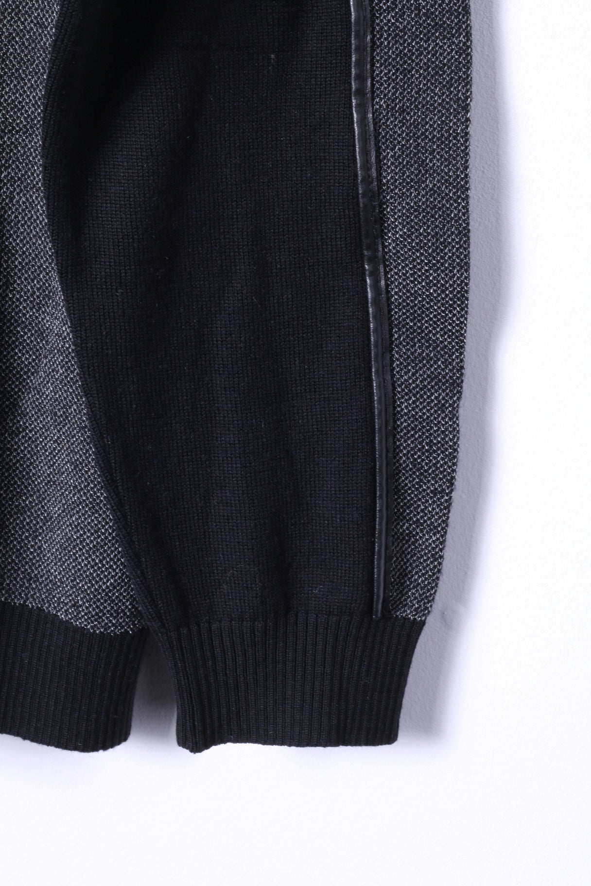 Verri Milano Mens 56 XL Jumper Black Wool Zip Neck Light Sweater Stretch Top