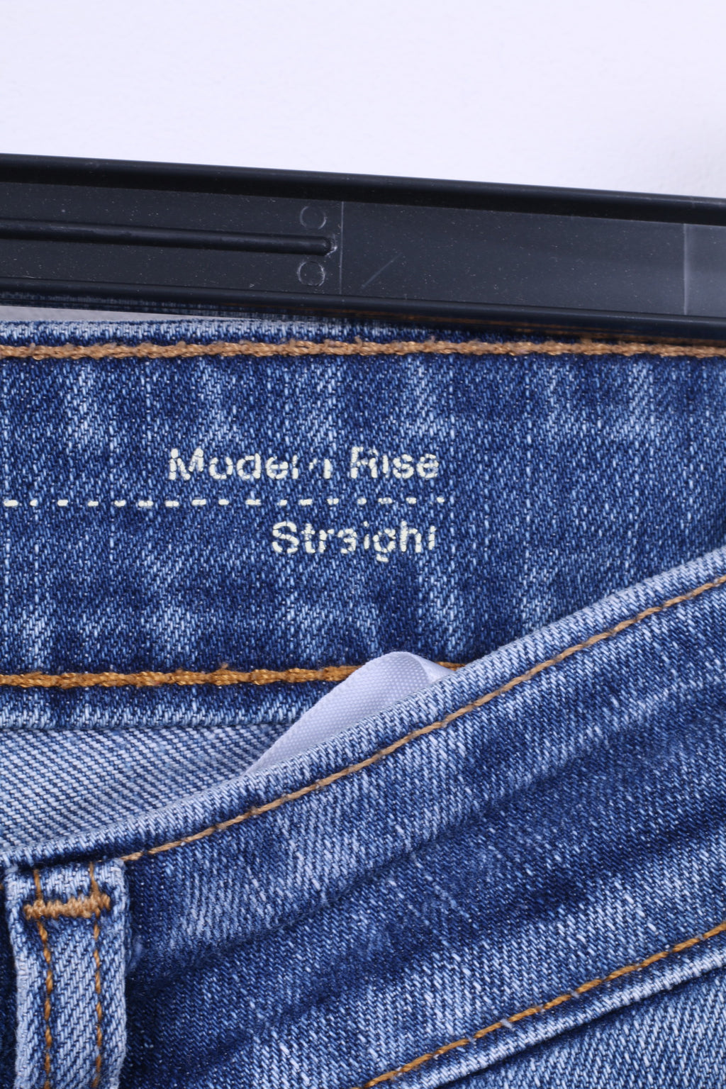 Pantaloni Levis da donna 32 Jeans con curva leggera in denim di cotone blu dritto