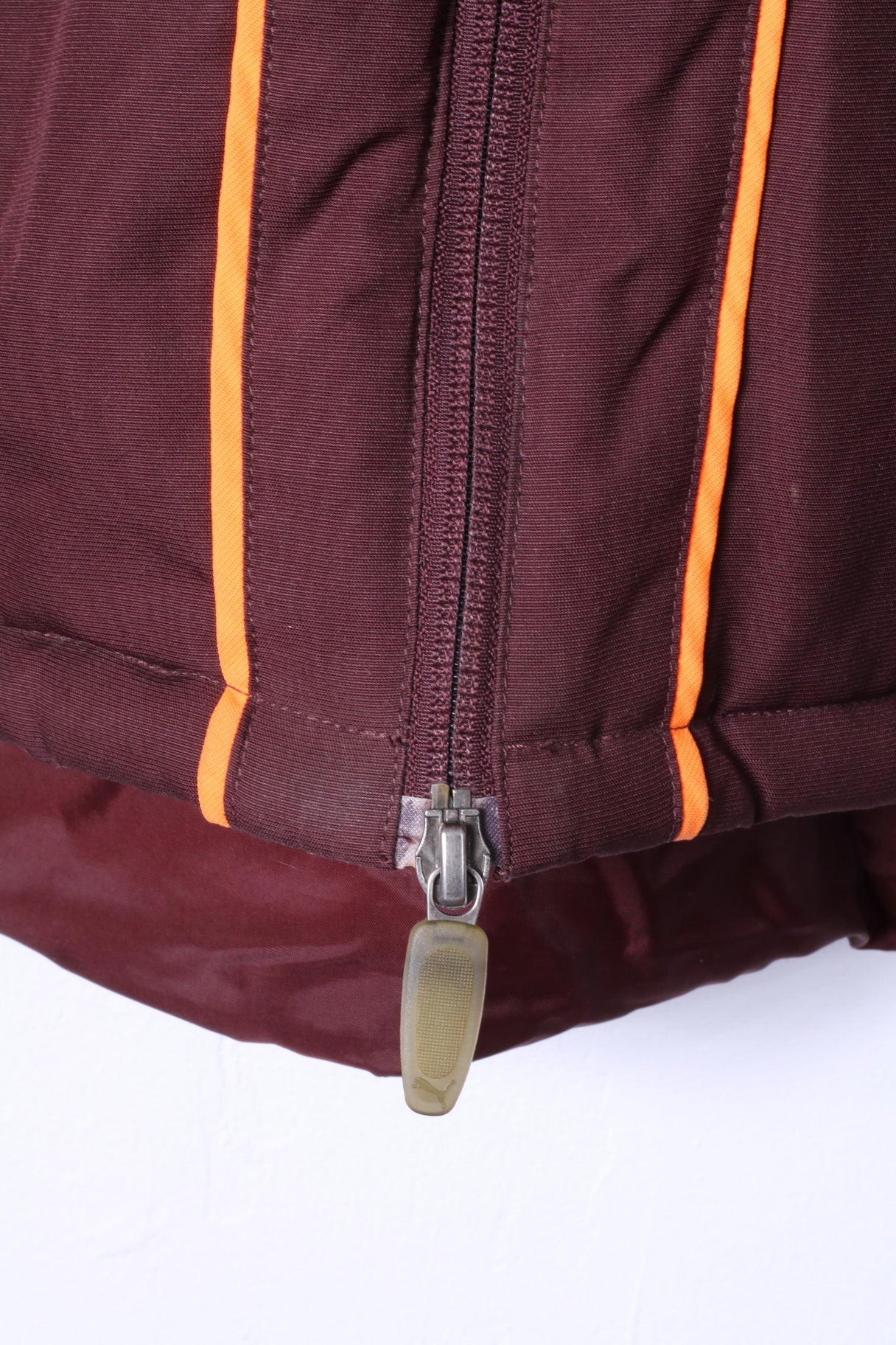 Giacca PUMA XL da uomo marrone con cerniera intera, cappuccio nascosto imbottito, logo sportivo arancione, parte superiore