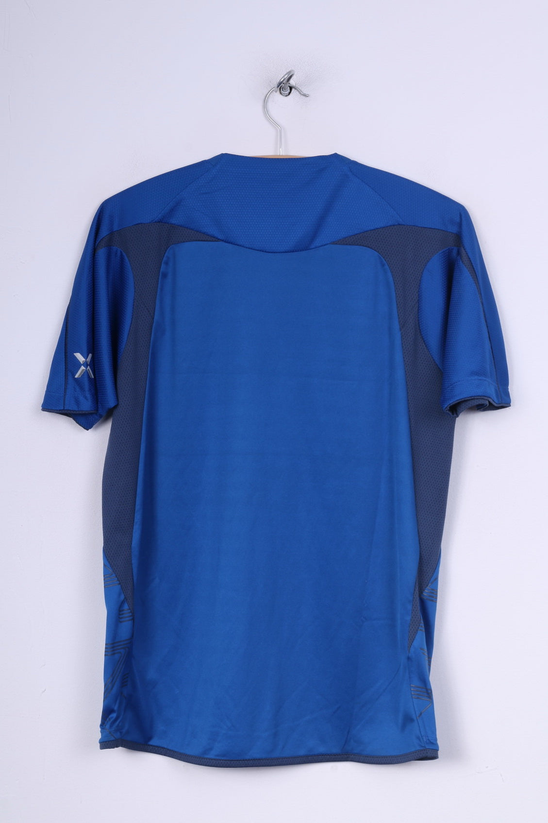 Umbro Boys XL XLB 158cm Shirt Blue Jersey Sportswear Top Crew Neck