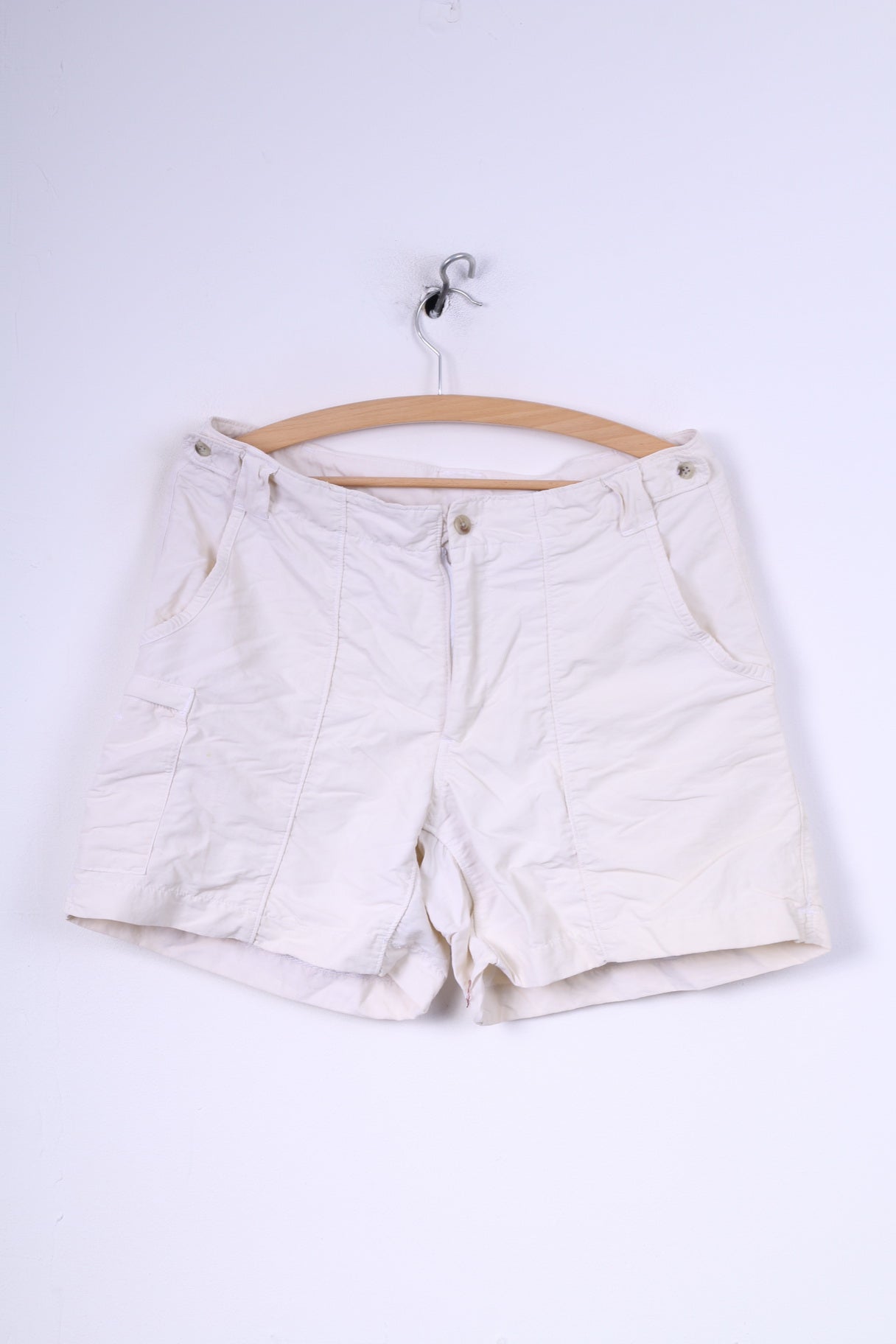 Columbia Sportswear Company Womens S Casual Shorts Cream Nylon