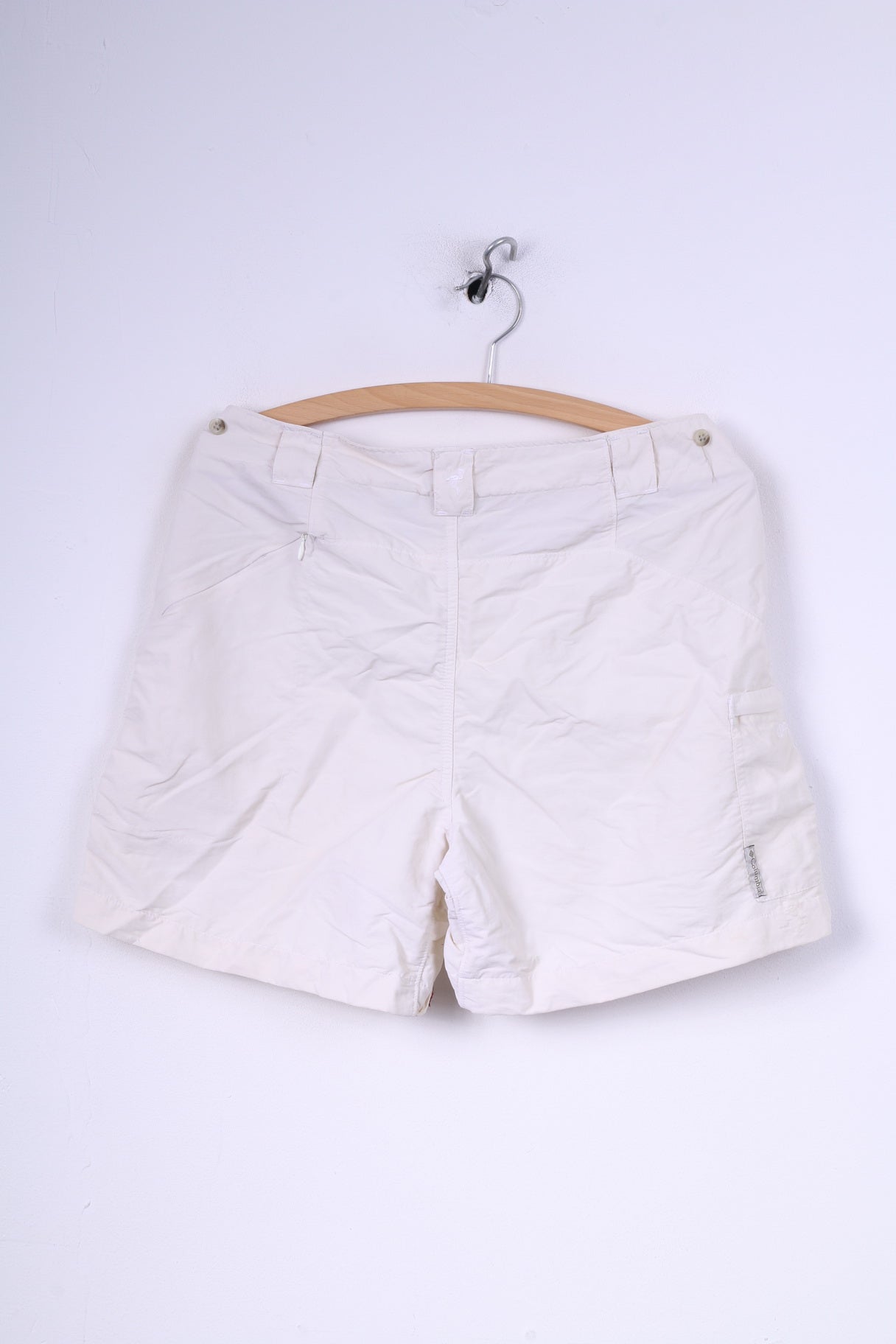 Columbia Sportswear Company Womens S Casual Shorts Cream Nylon