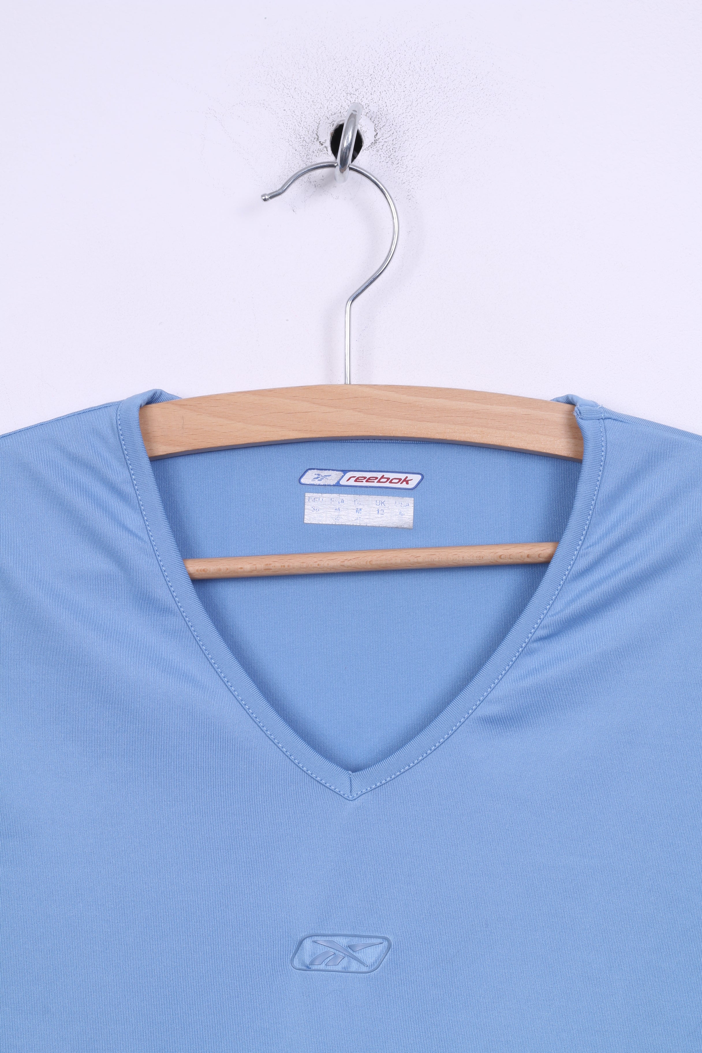 Reebok Womens M Shirt Light Blue V Neck Sport Short Sleeve