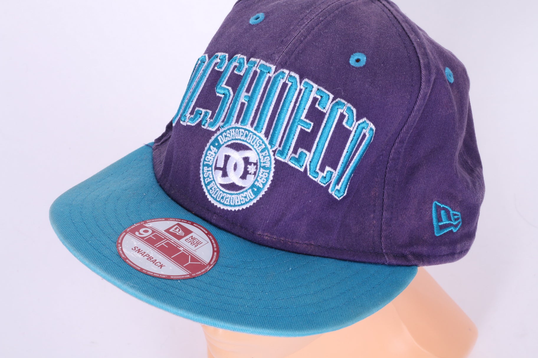 New Era 9 Fifty Mens One Size Cap DC Shoe Baseball Hat Purple Signed Snapback