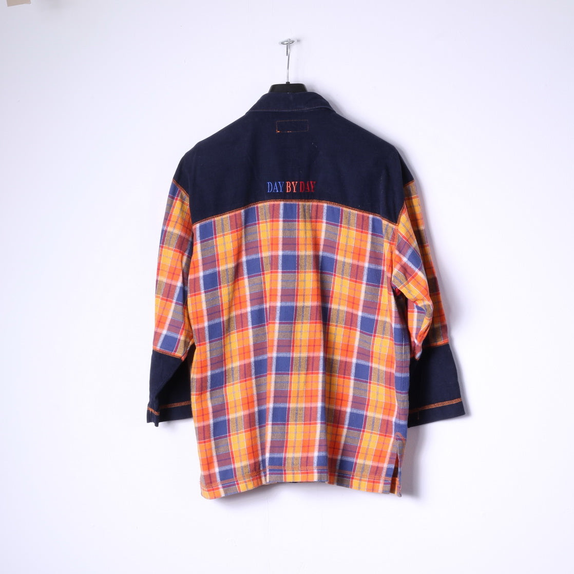 Day by Day Clothing Company Womens L Casual Shirt Orange Cotton Snaps Vintage Top