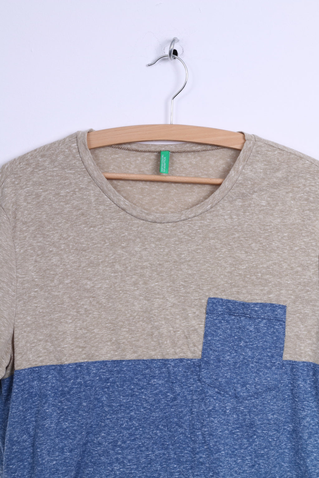 United Colors Of Benetton Mens M (S) Shirt Beige Blue Crew Neck One Pocket Casual Top