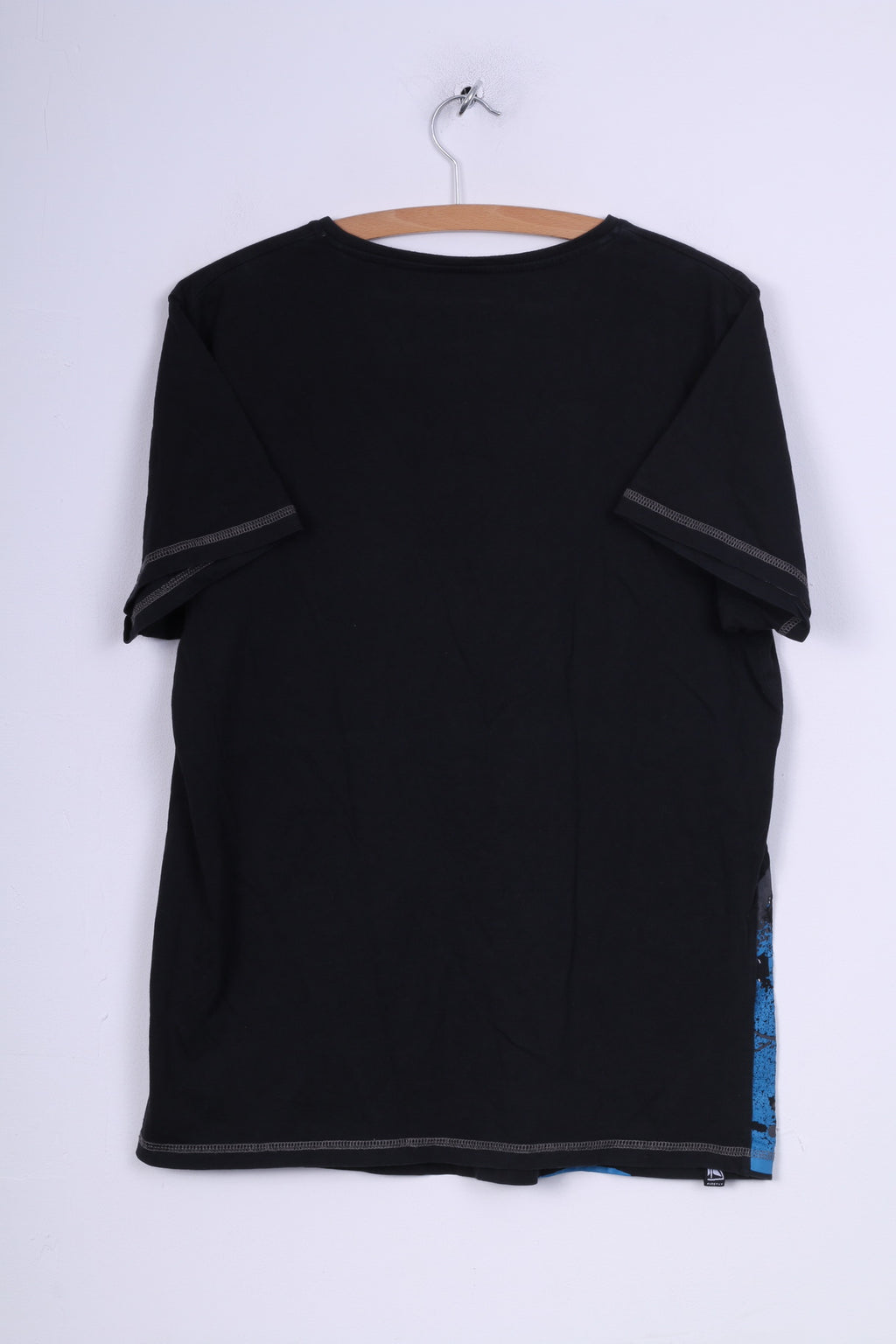 Firefly Movement of the People Mens L Graphic Shirt V Neck Black