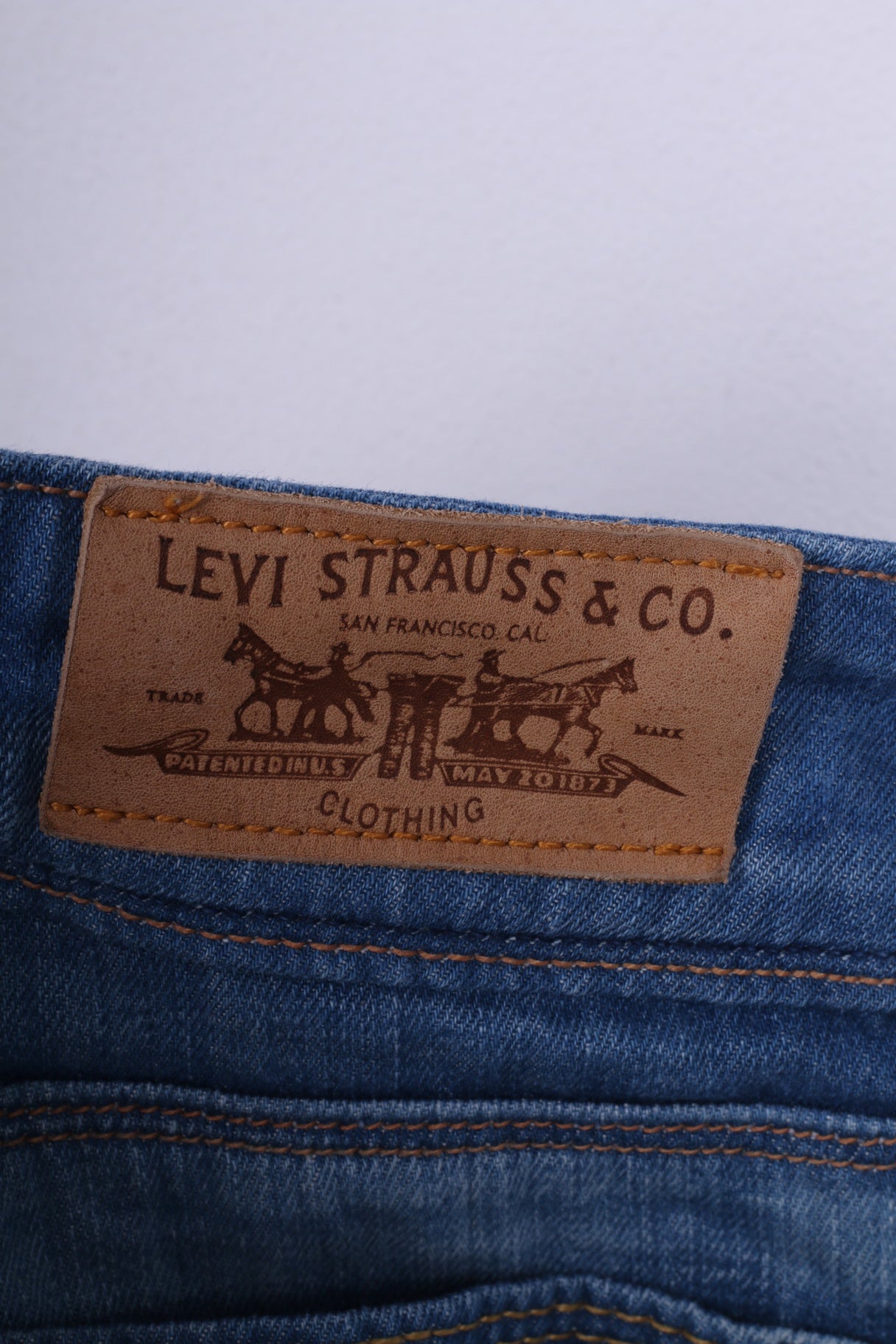 Levis Staruss&Co Womens W29 L34 Jeans Trosuers Denim 470 Staright Fit Blue Cotton