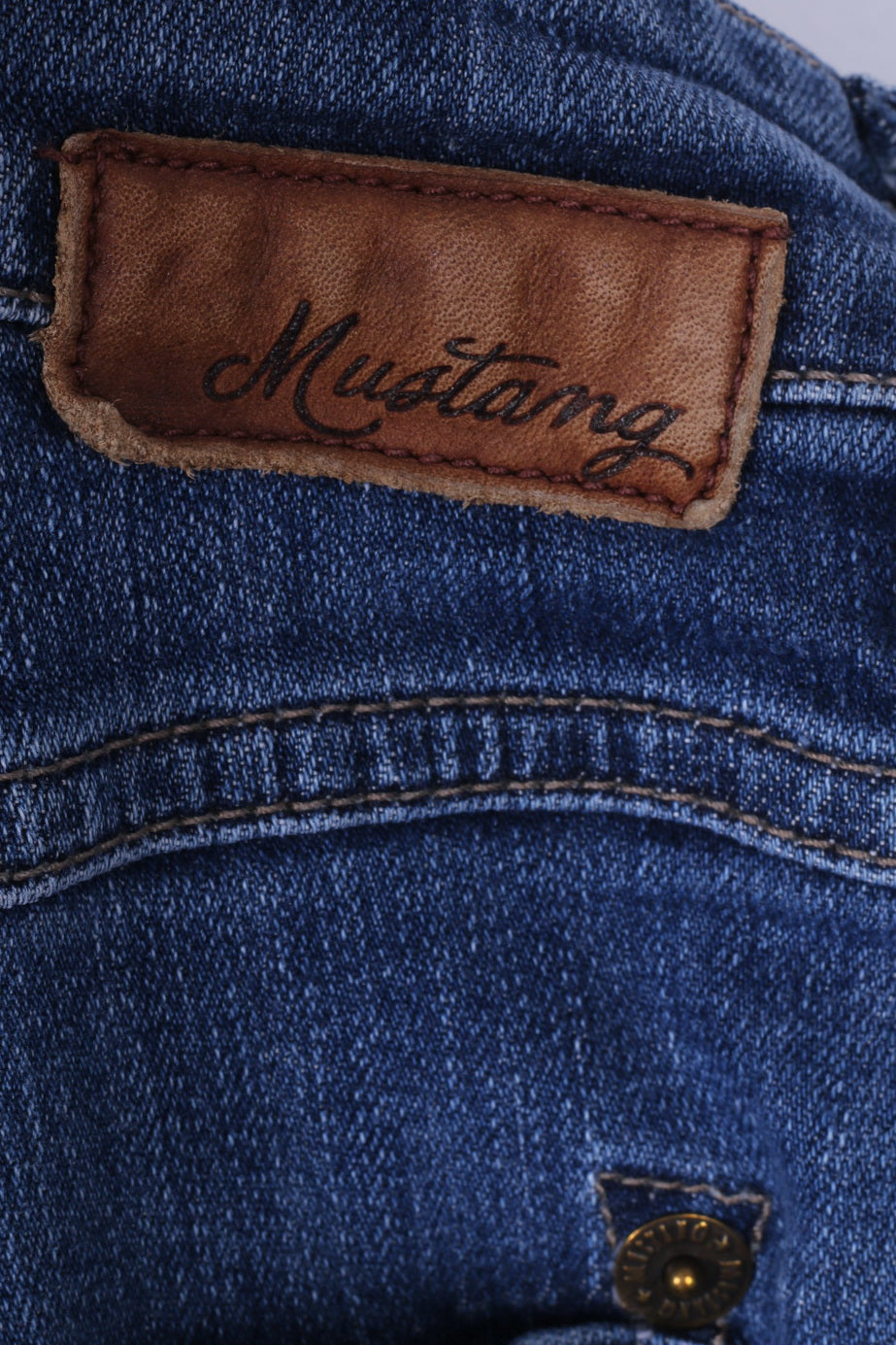 Mustang Womens W28 L36 Jeans Emily Cotton Blue Straight Leg True Denim