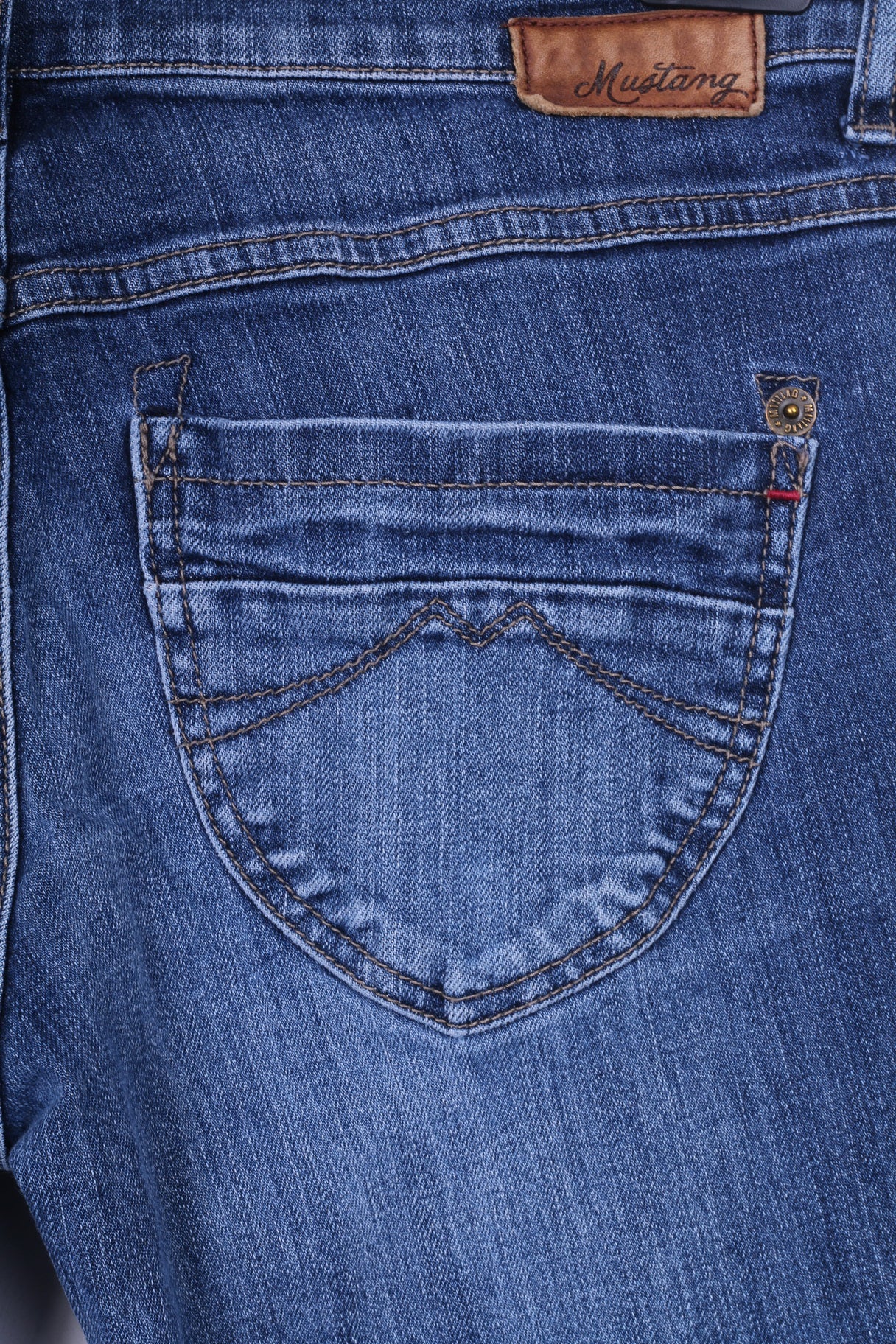 Mustang Womens W28 L36 Jeans Emily Cotton Blue Straight Leg True Denim