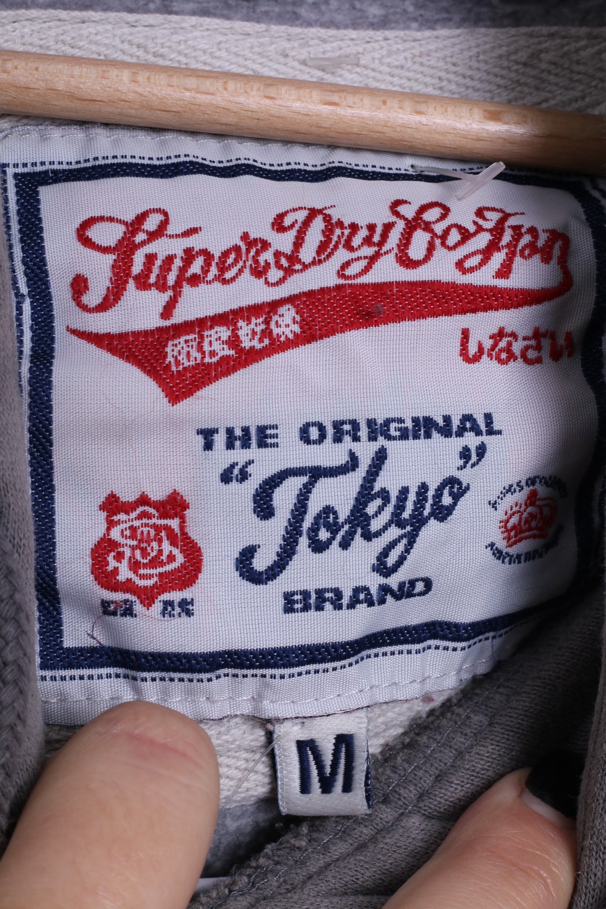 Felpa da donna M Superdry Felpa con cappuccio con tasca a marsupio in cotone grigio