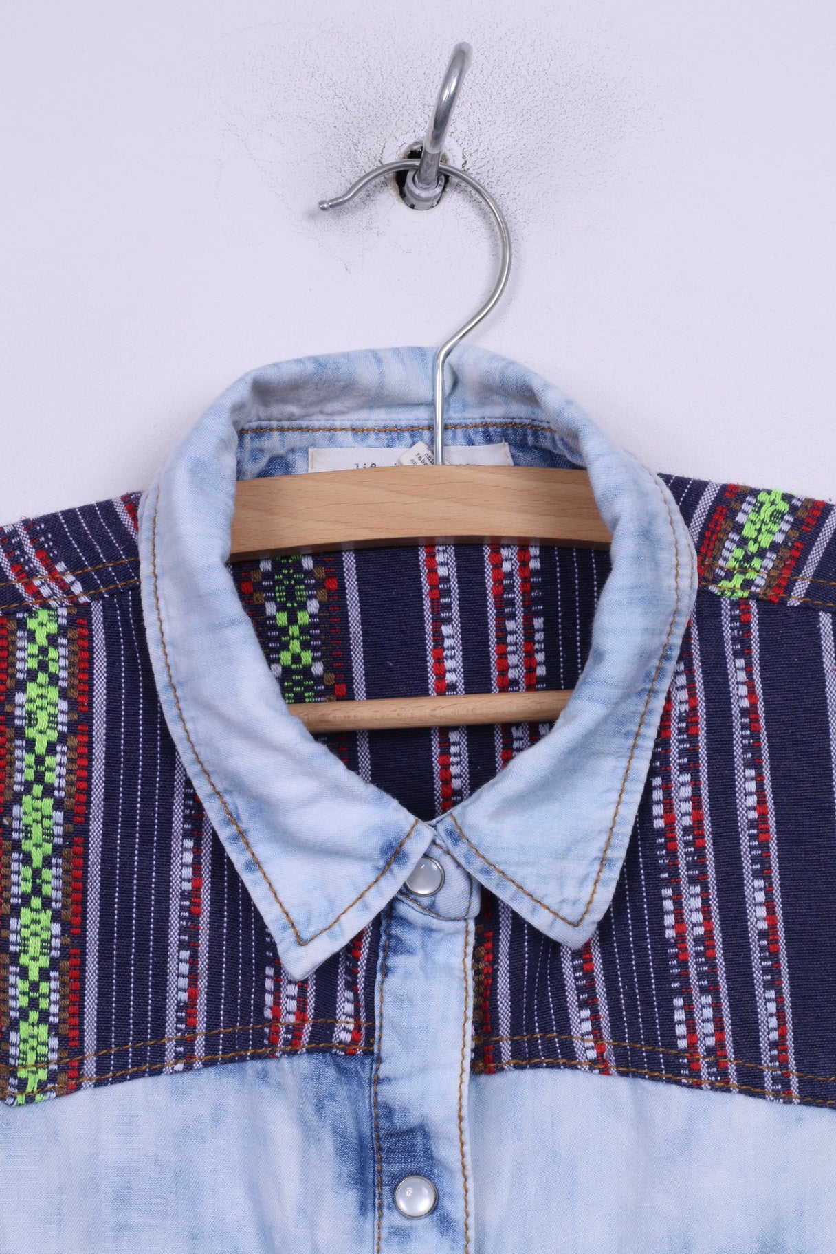 Life in progress Chemise en jean S pour femme avec détails aztèques et boutons-pression 