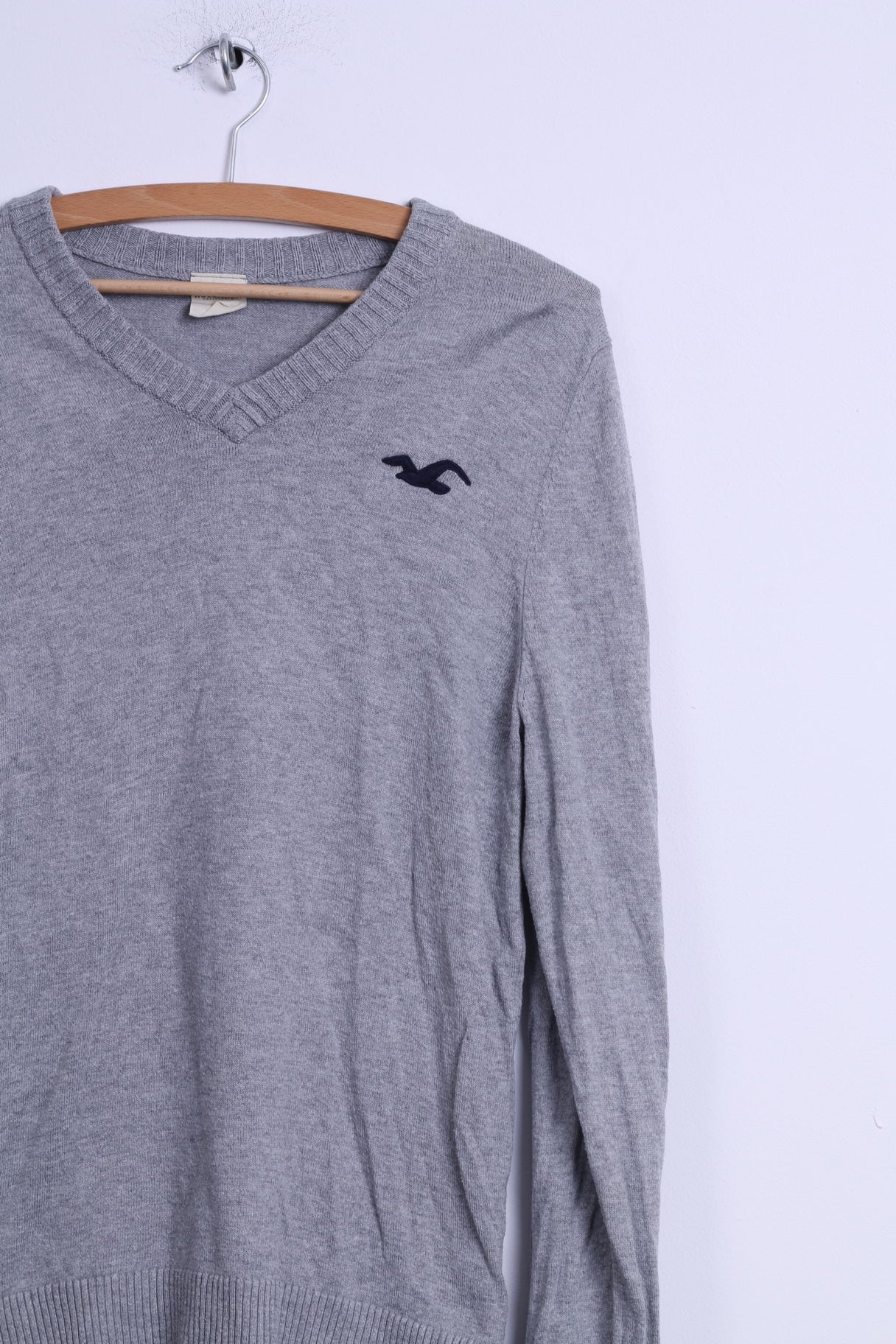 Hollister Mens L (S) Jumper Grey Cotton V Neck Light Fit Sweater
