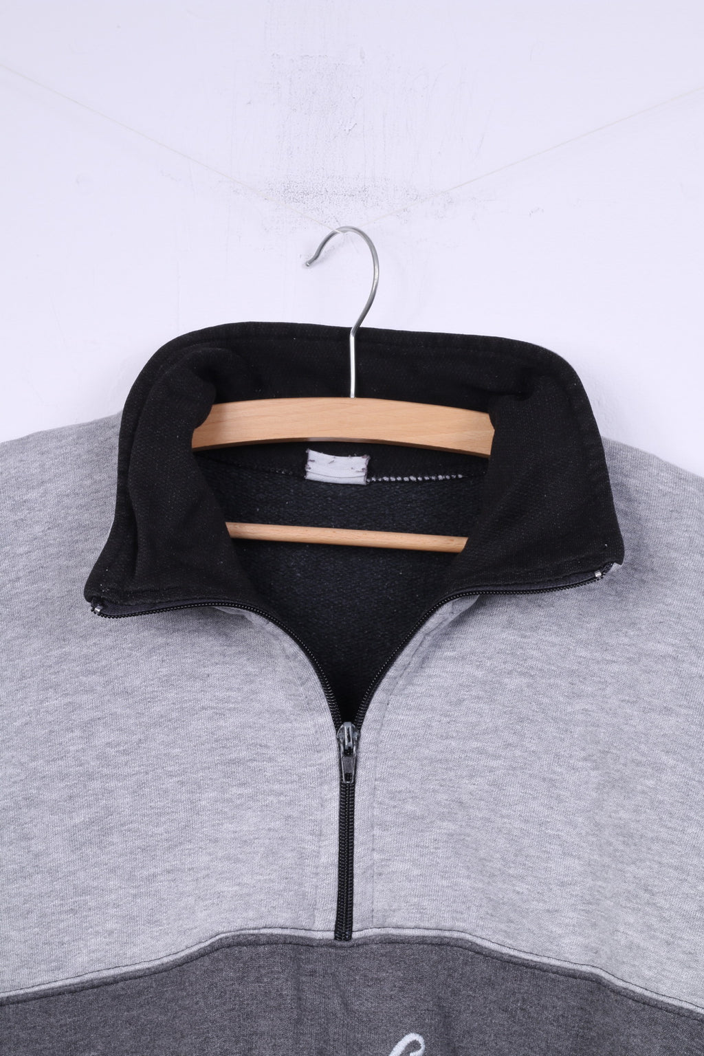 Vintage Mens S Sweatshirt Grey Jumper Zip Neck Retro Graphic Top