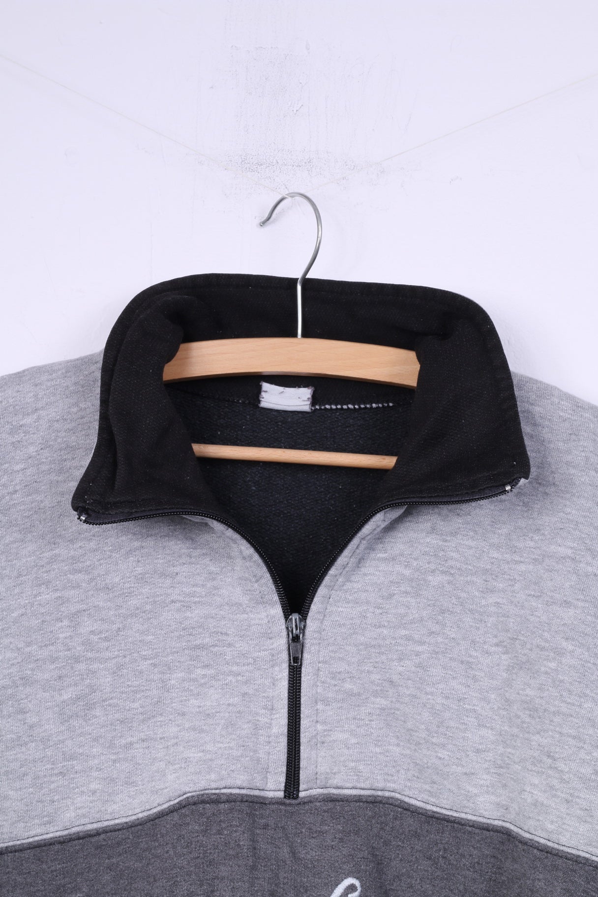 Vintage Mens S Sweatshirt Grey Jumper Zip Neck Retro Graphic Top