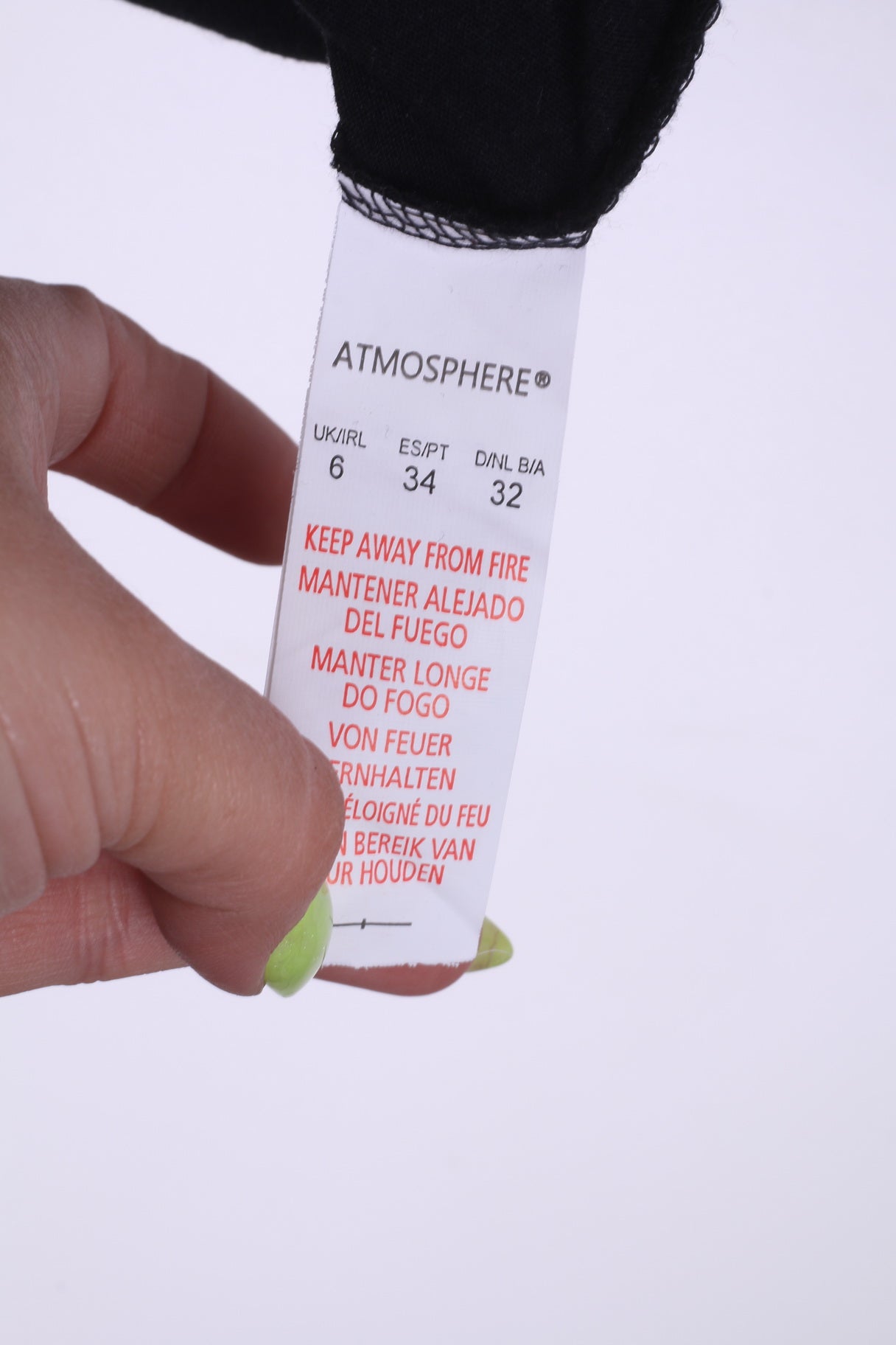 Atmosphere Womens 34 Graphic Shirt Coca-Cola Holidays are coming..